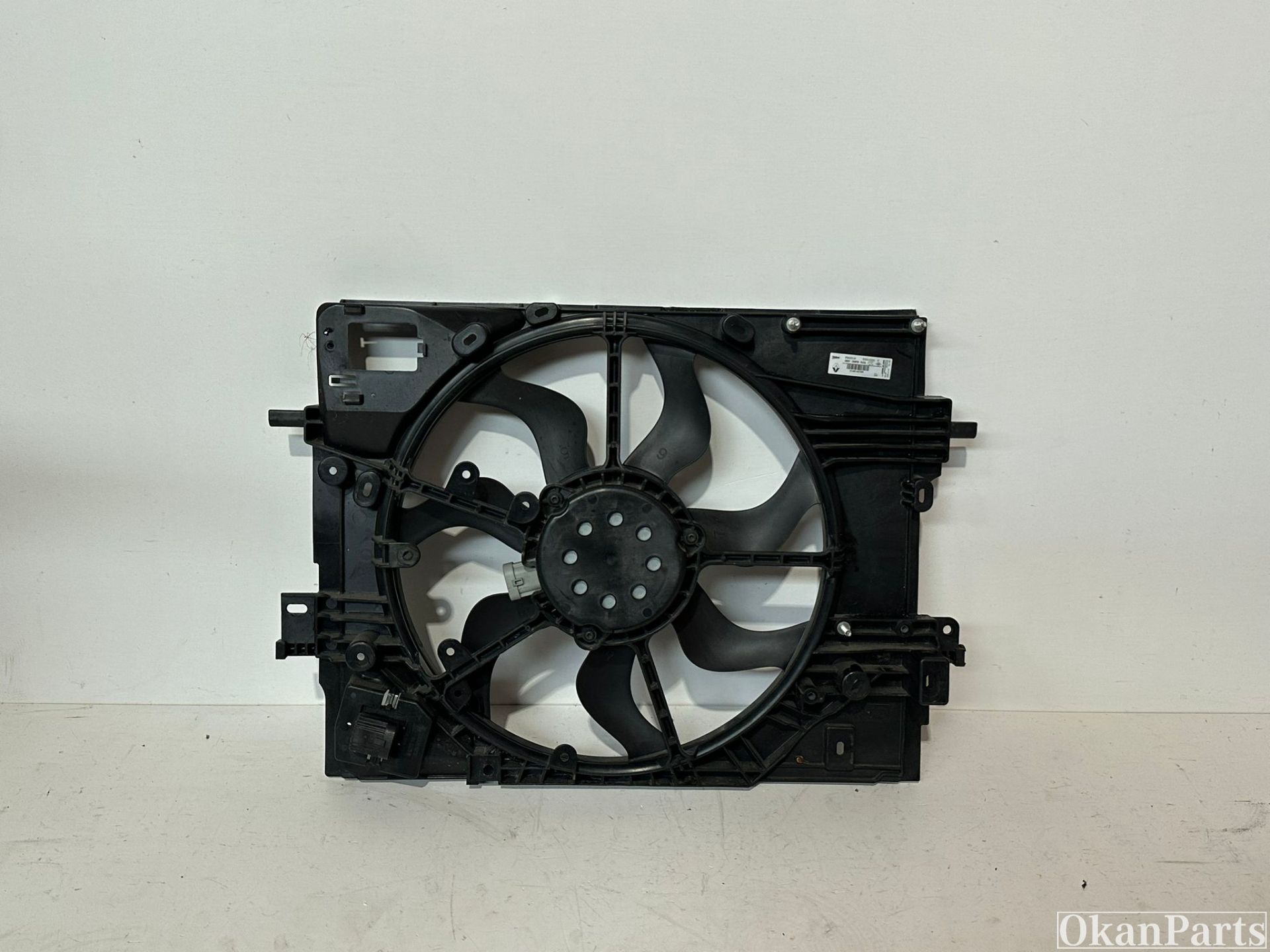 Renault Captur II koelvin 214814276R