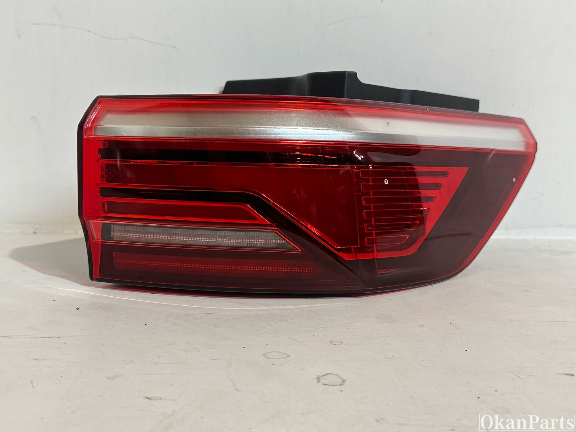 Volkswagen Multivan T7 LED rear light right 7T0945096B
