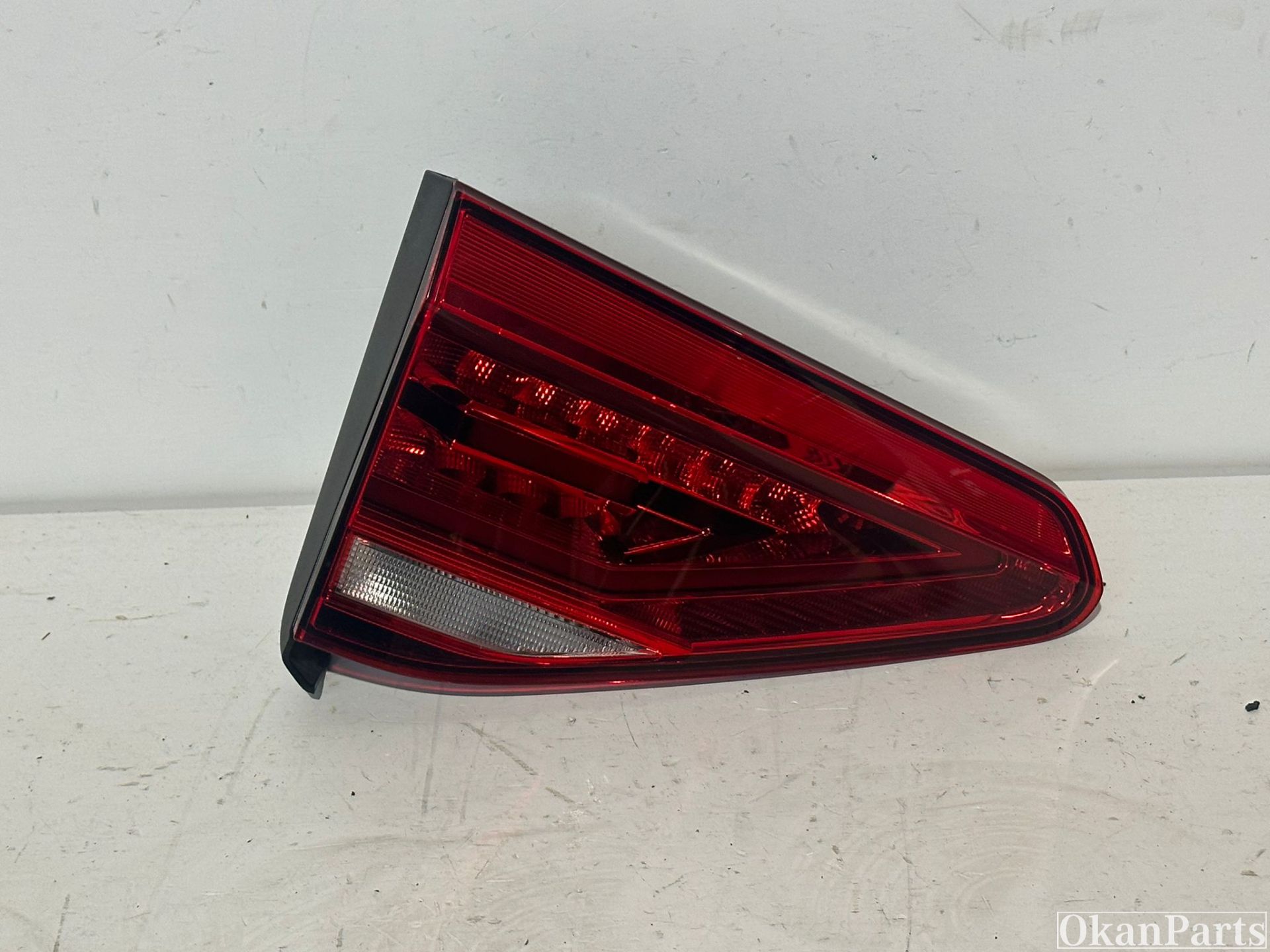Volkswagen Touran 5T LED left rear light left 5TA945307F