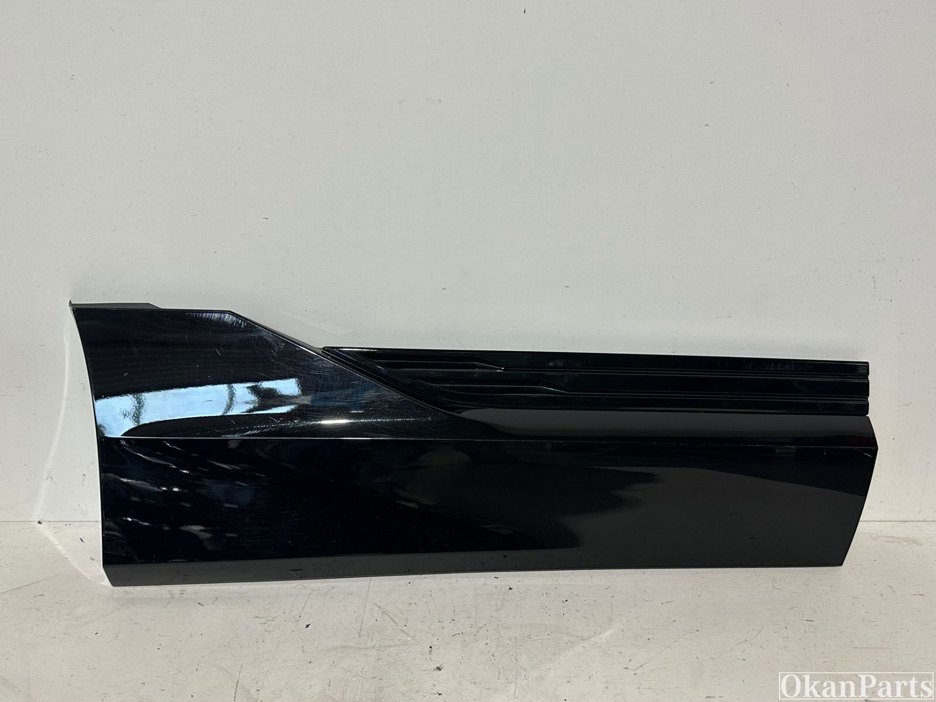 Audi e-Tron 4K achter portier sierlijst rechts 4KE853970