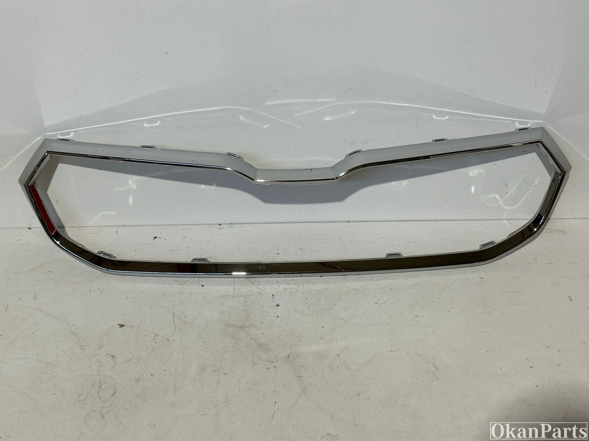 Skoda Kamiq Chrom-Kühlergrill 658853761B