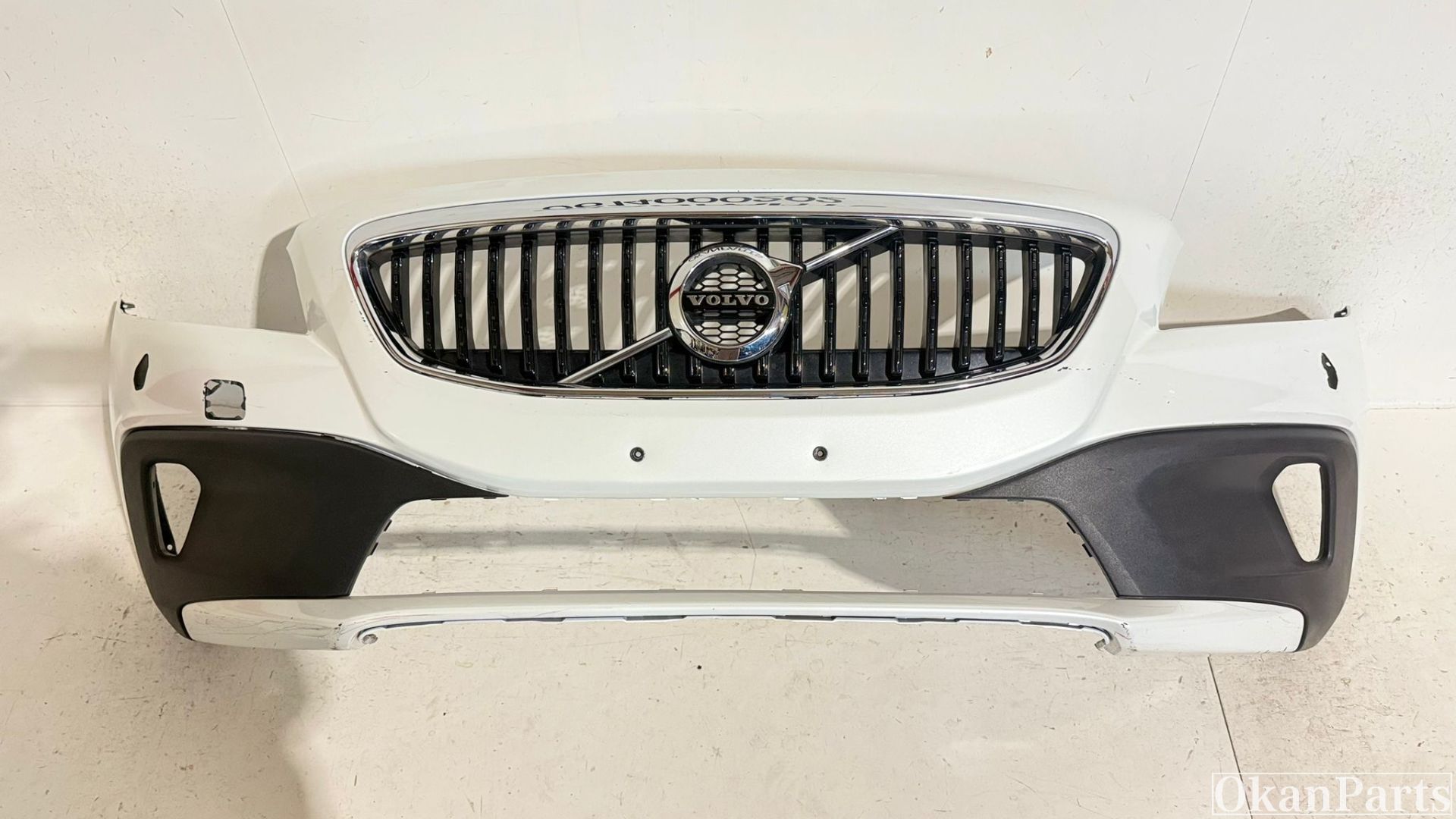 Pare-chocs avant Volvo V40 Cross Country 31353310