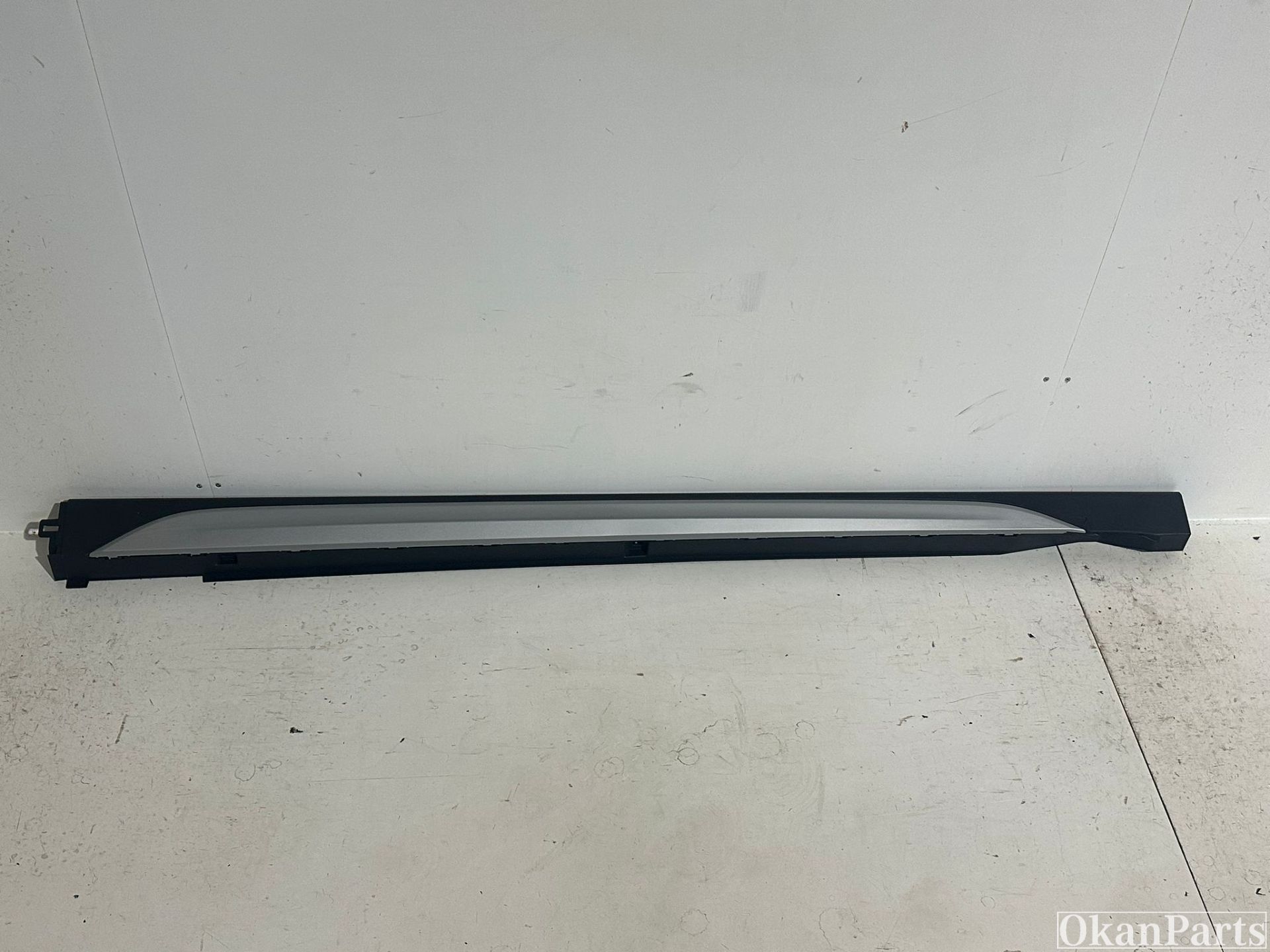 Volkswagen Taigo jupe latérale droite droite 2G7853856A