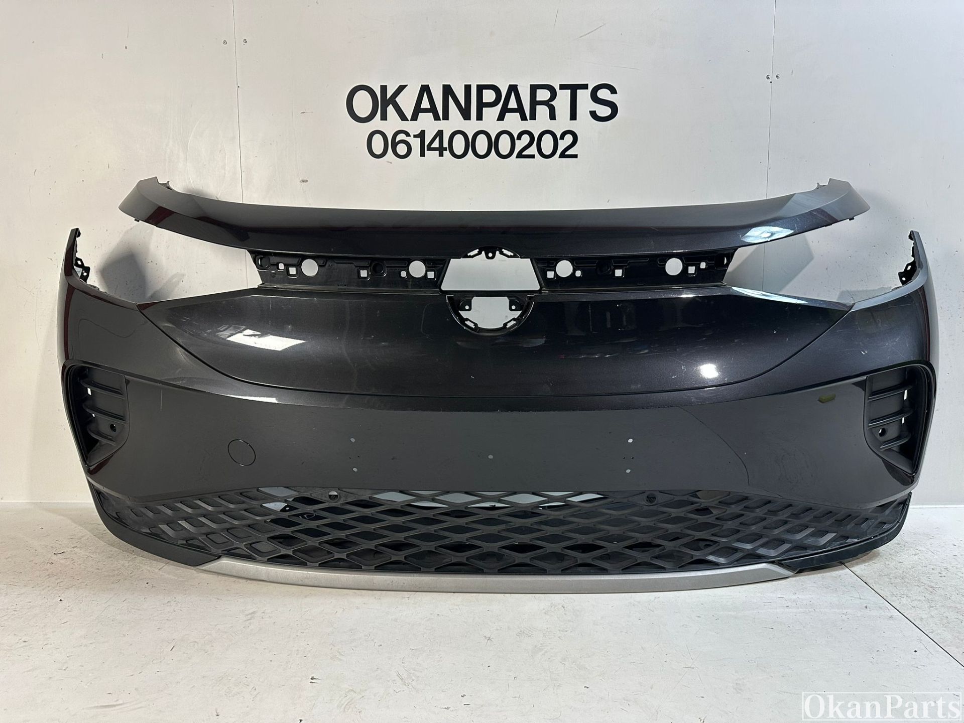 VW Volkswagen ID4 ID.4 pare-chocs avant 11A807221