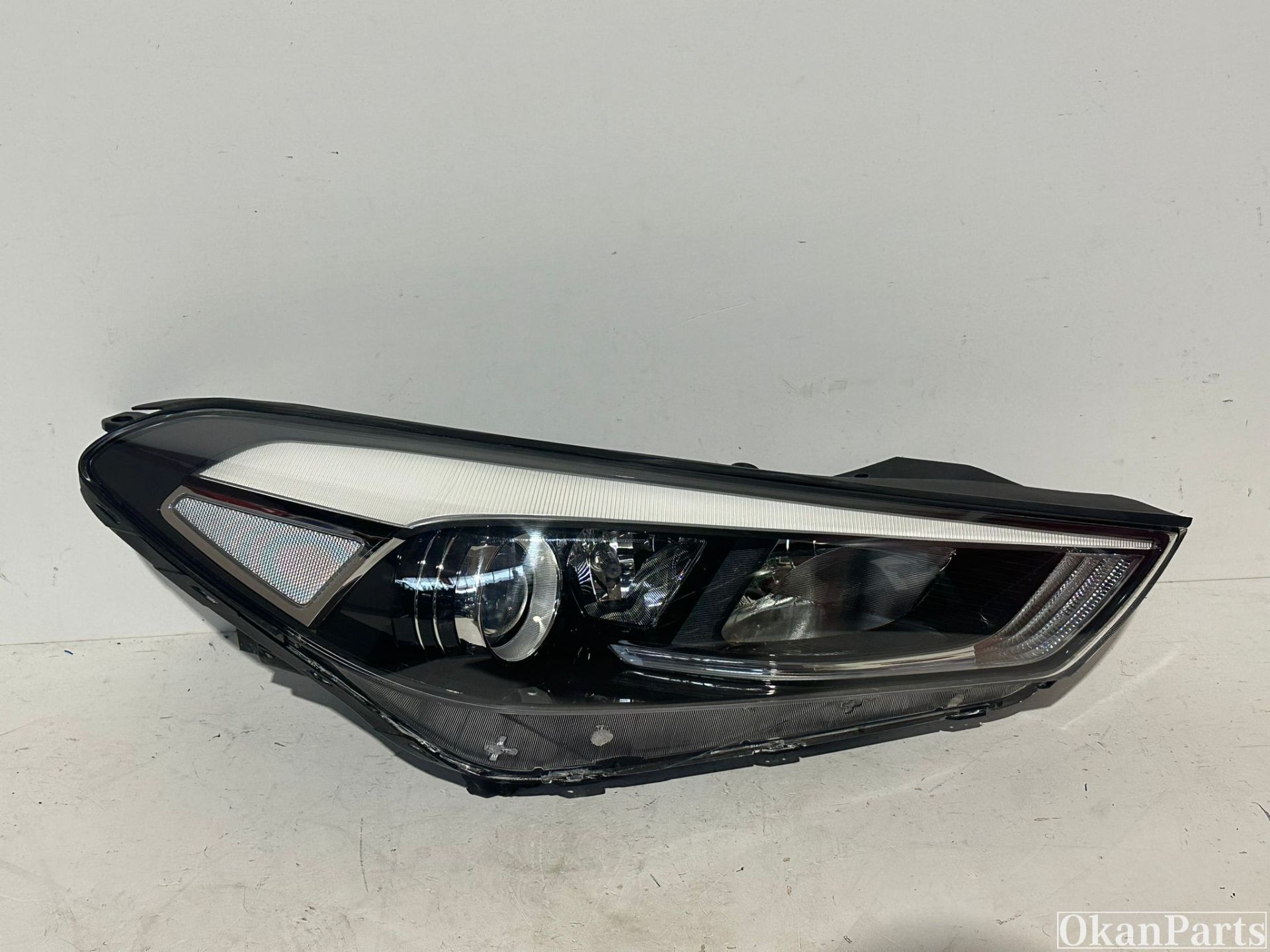 Hyundai Tucson Phare droit LED droit 92102-D7100