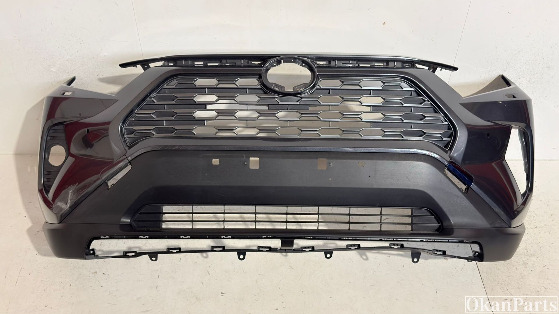 Toyota Rav4 V voorbumper 2119-42B20