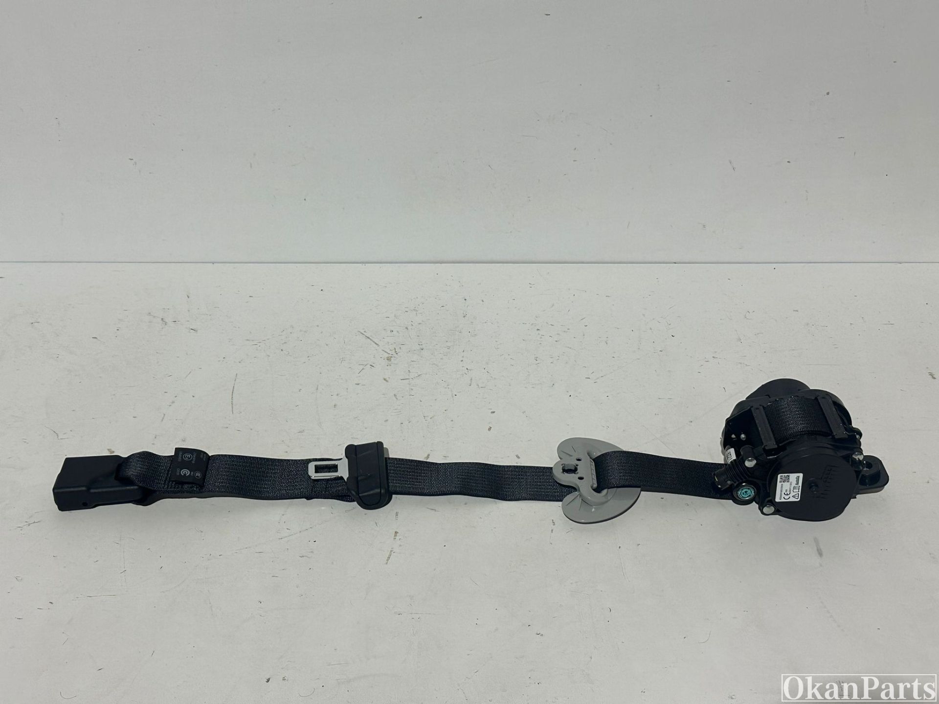 Tendeur de ceinture de sécurité avant droit Tesla Model 3 droit 1105822-C1-H
