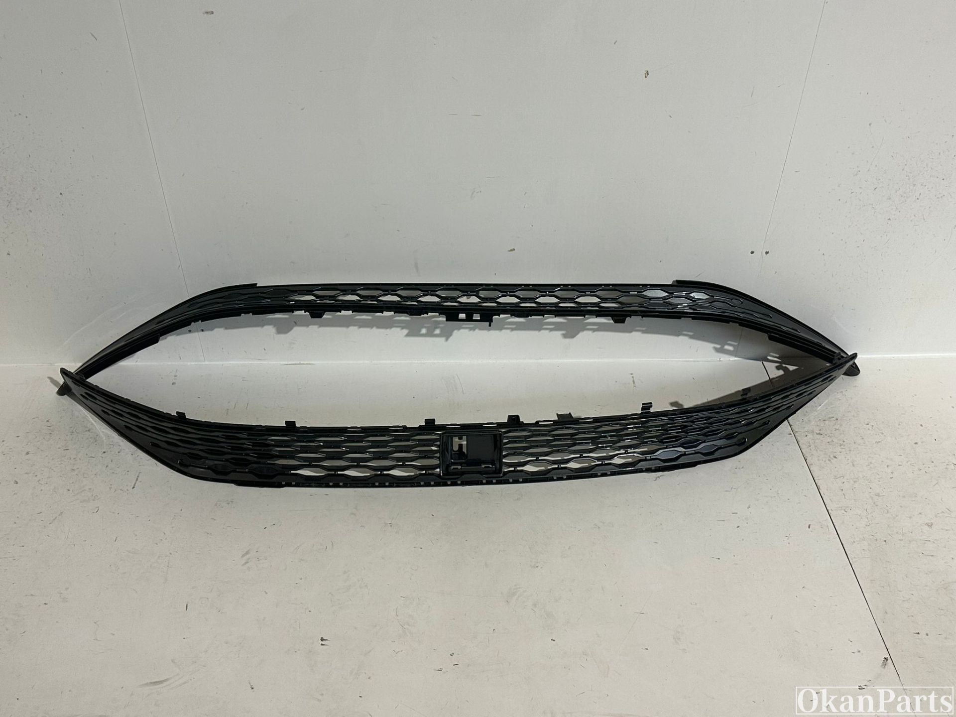 Volkswagen Transporter T7 Multivan midden Grille