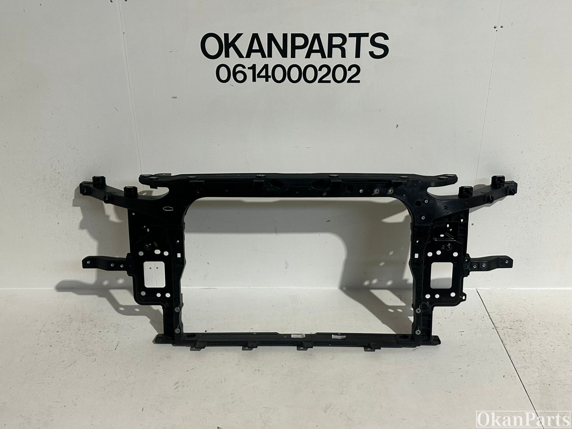Hyundai Kona voorfront 64101-DD500
