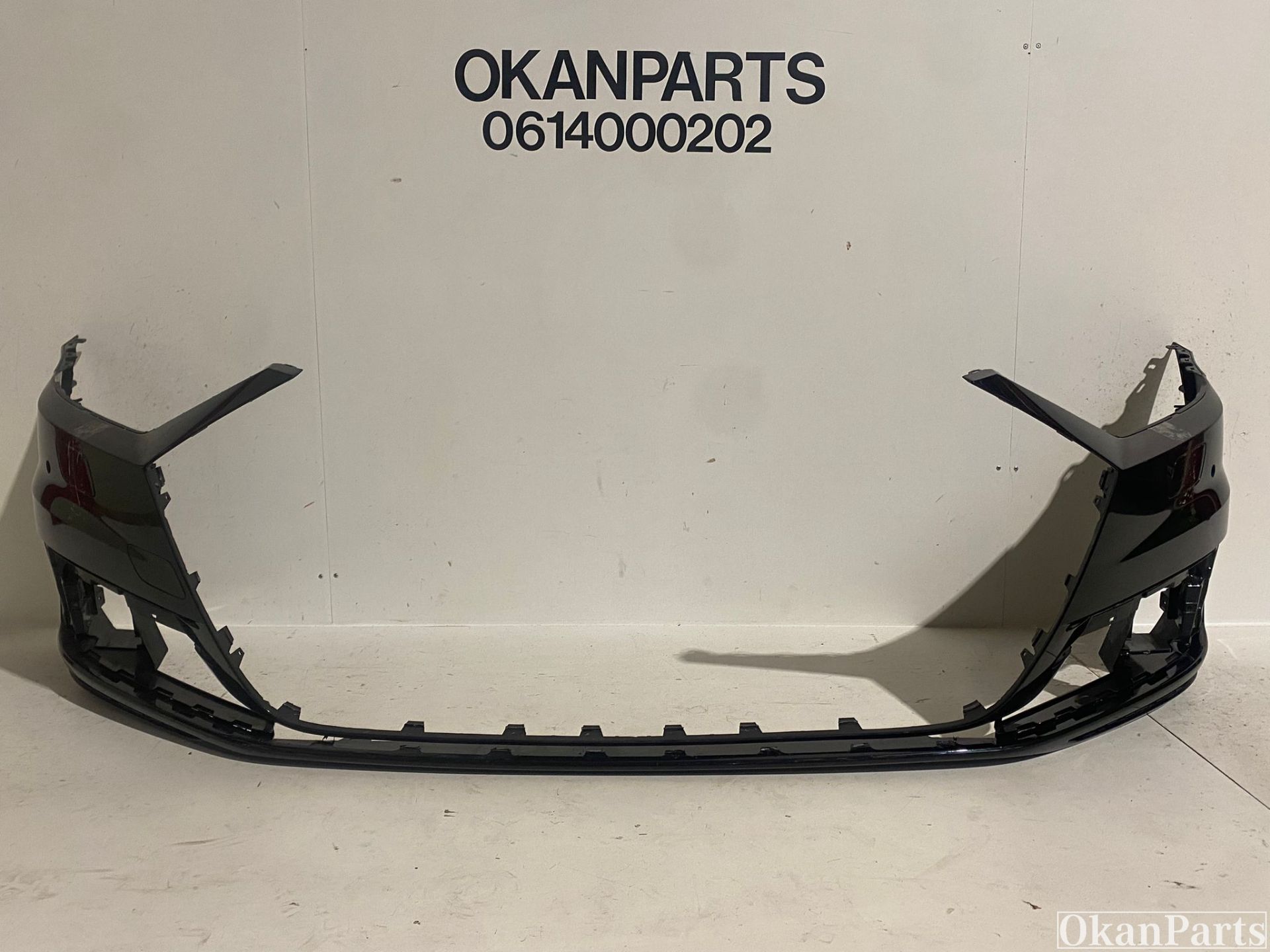 Audi A8 4N Frontstoßstange 4N0807437A