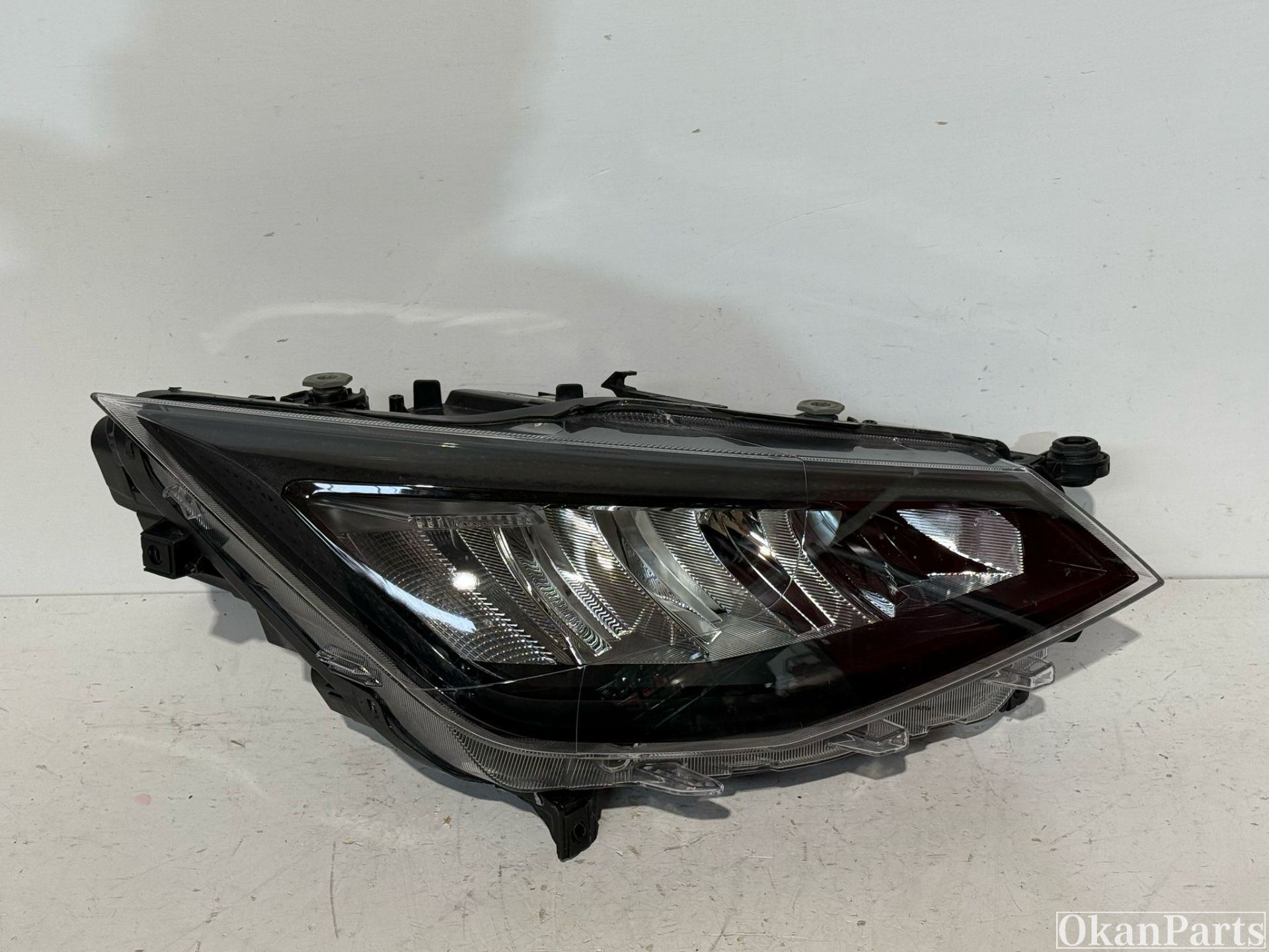 Seat Ibiza 6F Arona LED right headlight right 6F1941006F
