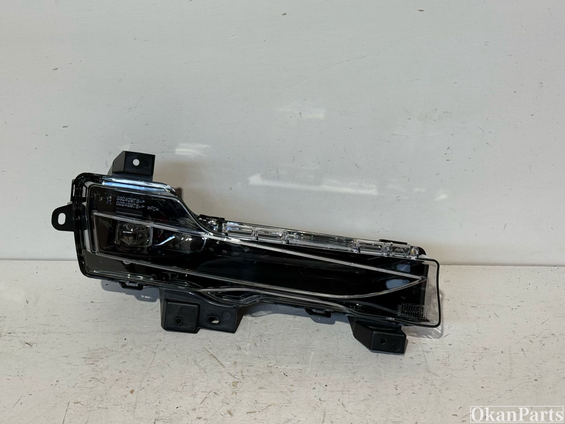 Tesla Model 3 LED Right Fog Lamp Right 1507933-10-C