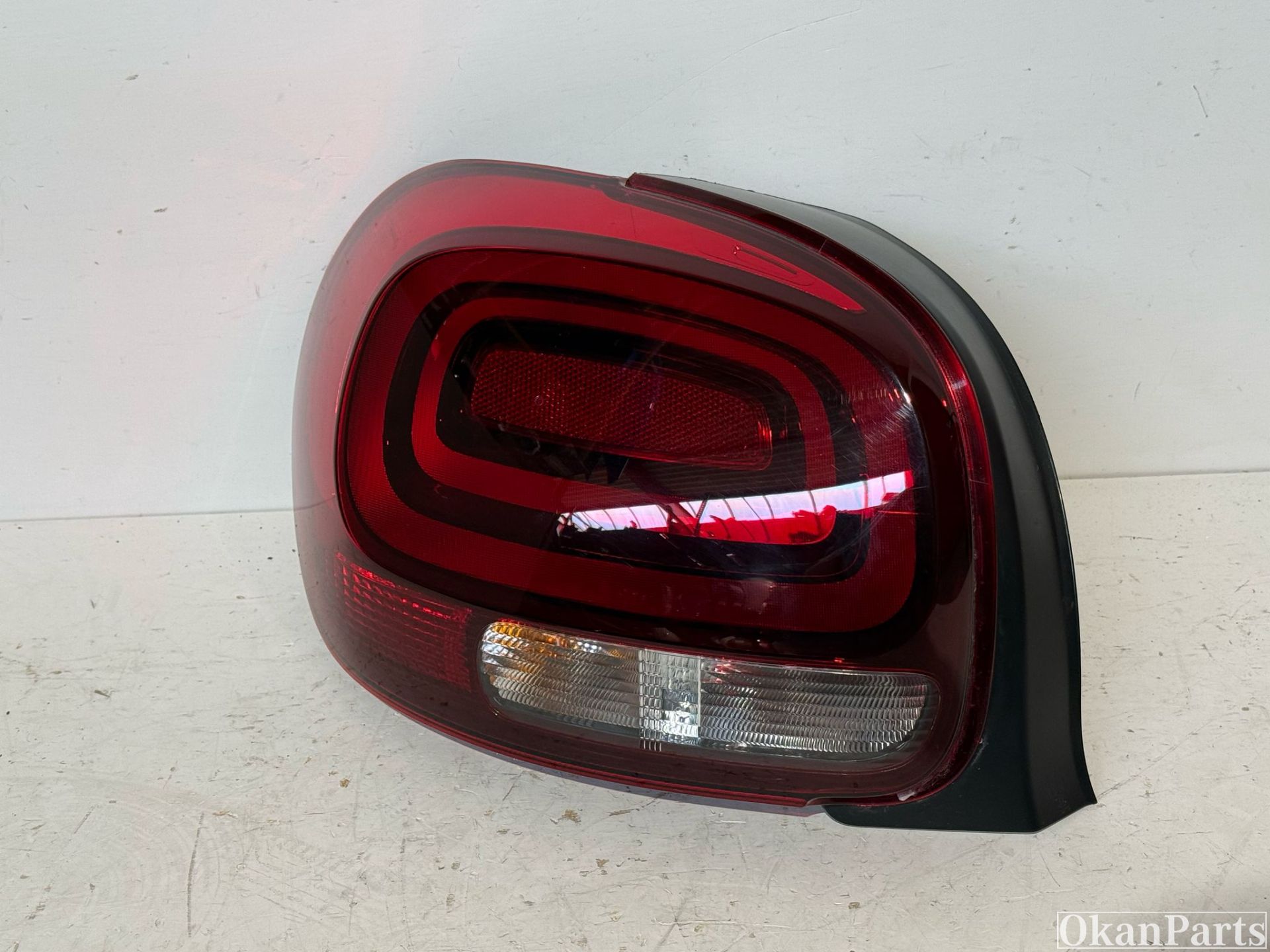 Citroen C3 III linker achterlicht links 9812257580