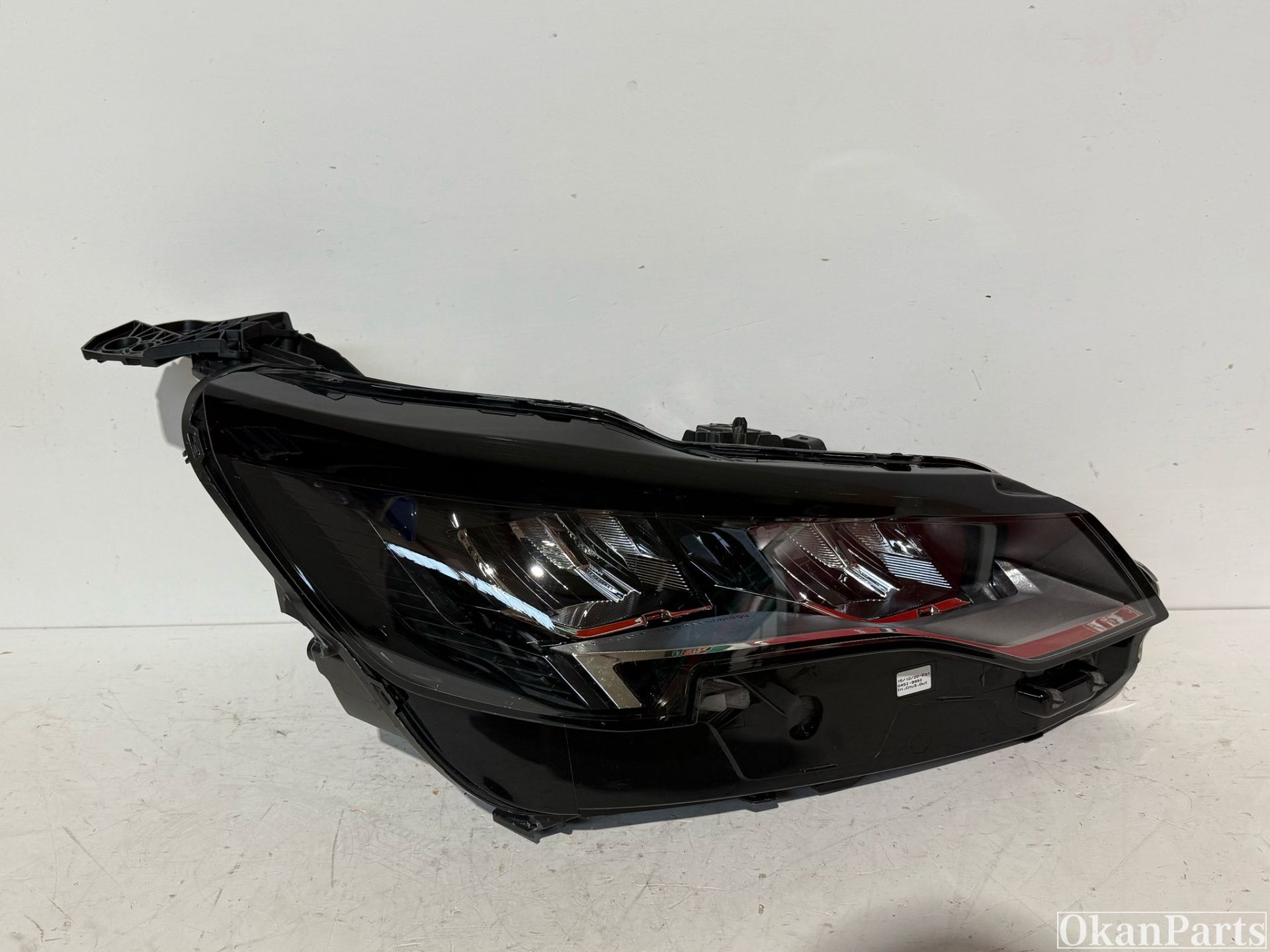 Phare droit à LED Peugeot 3008 5008 II 9836230180