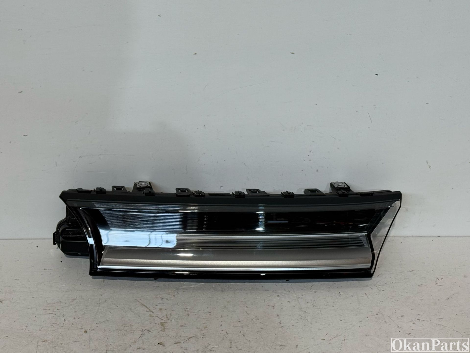 Liens de calandre LED pour VW Volkswagen Multivan T7 7T0941653B