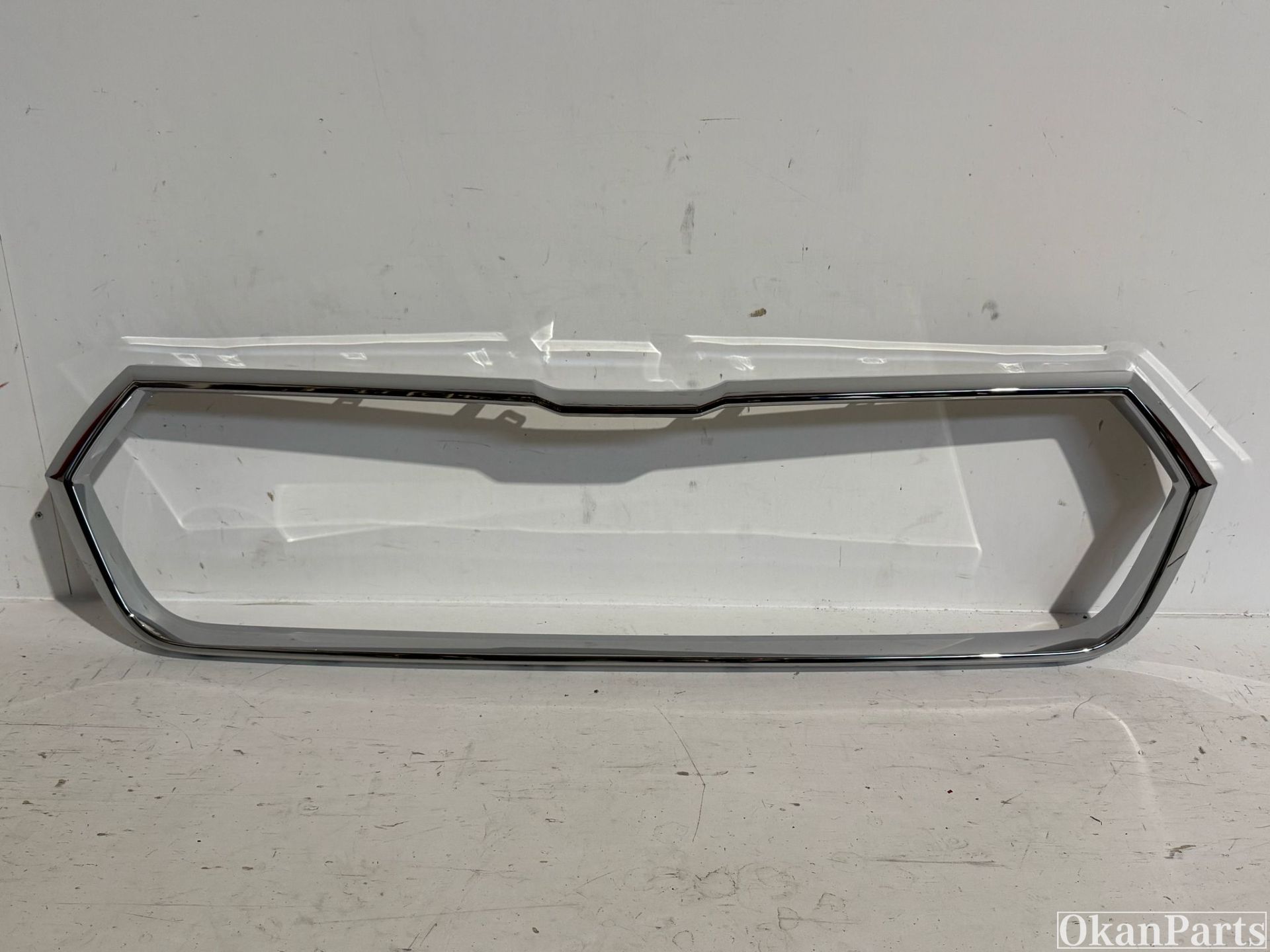 Calandre chromée Skoda Enyaq 5LA853761B