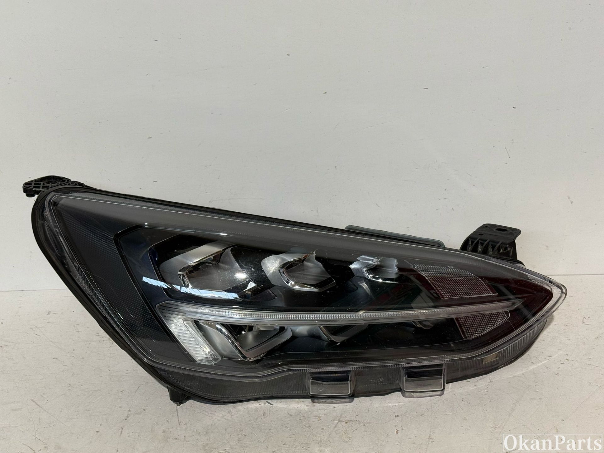 Phare droit à LED pour Ford Focus IV