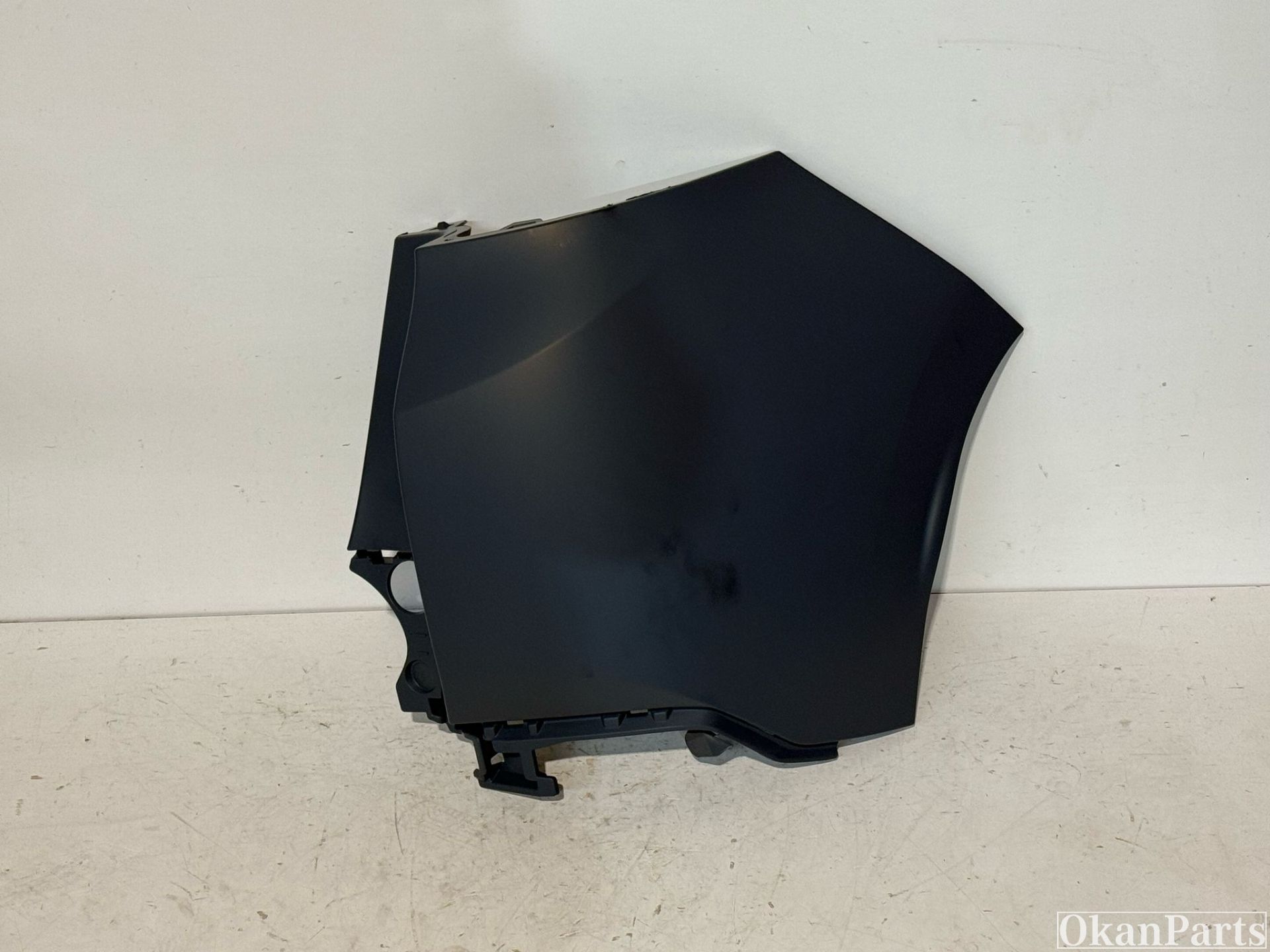 Coin gauche du pare-chocs arrière Peugeot 2008 I 9678052277