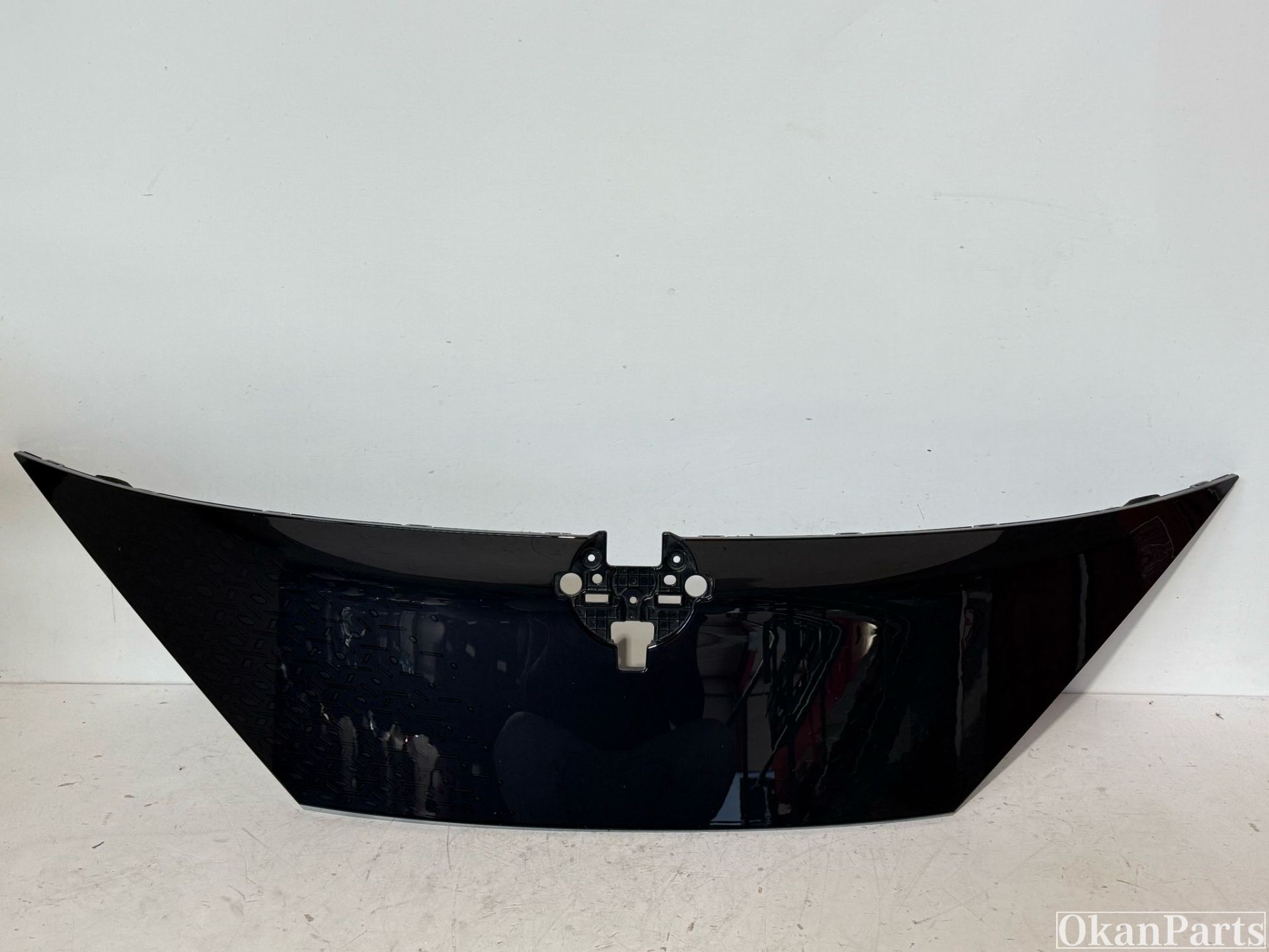 Calandre Nissan Ariya 62310-5MP0A