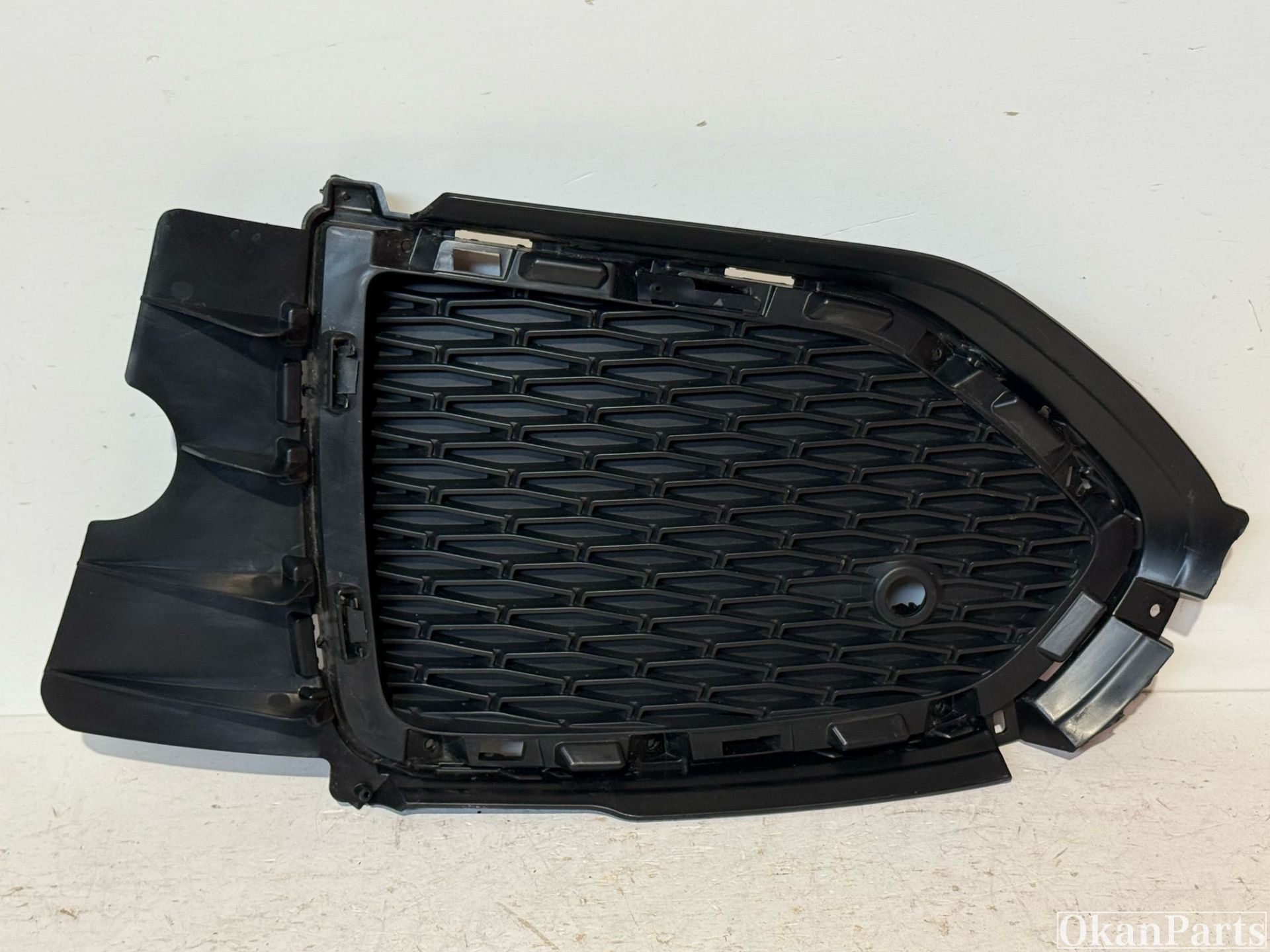 Cache feu antibrouillard gauche pour Jaguar F-pace MK83-8B290-GA