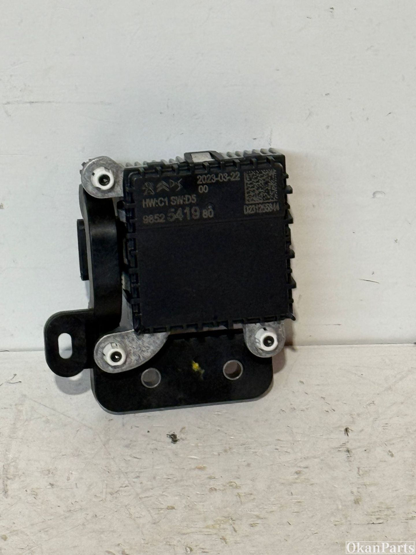 Capteur radar ACC Citroën Peugeot Opel DS 9852541980 (NEUF)