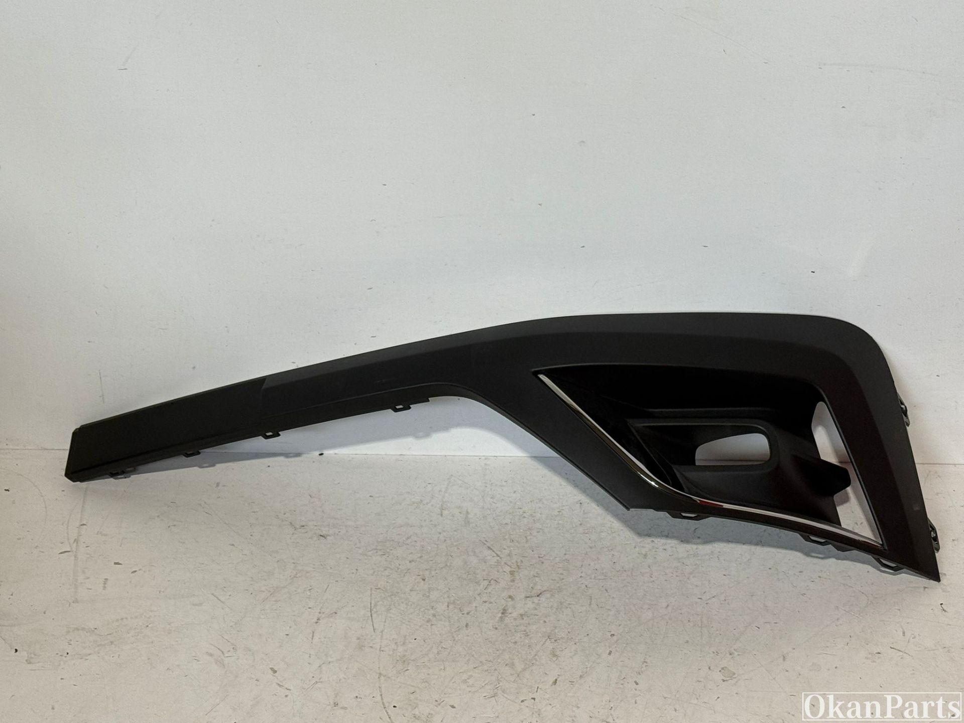Renault Trafic III Facelift fog lamp cover left 261A39991R