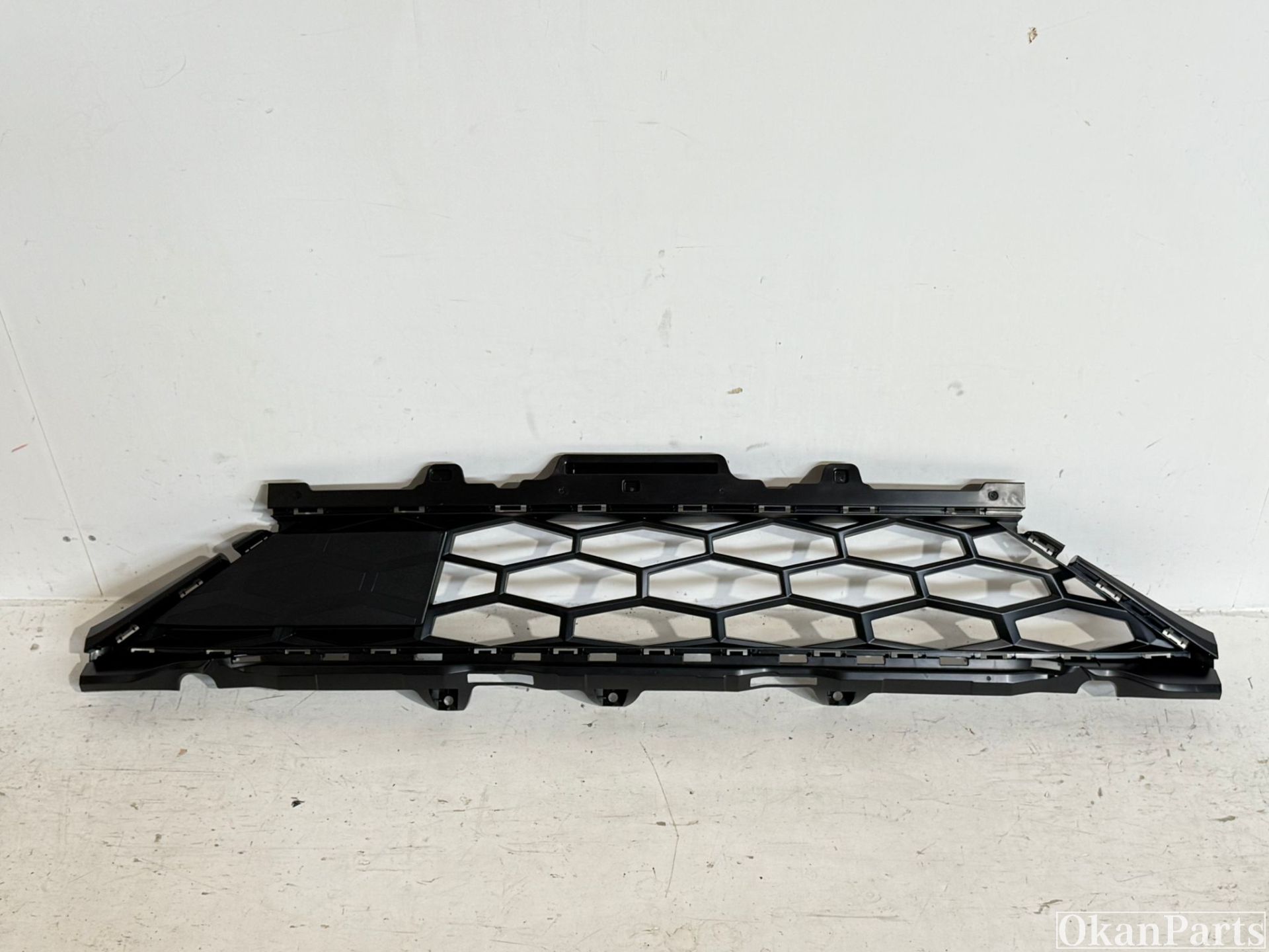 Kia Sportage V Unterer Kühlergrill 86531-CJCB0
