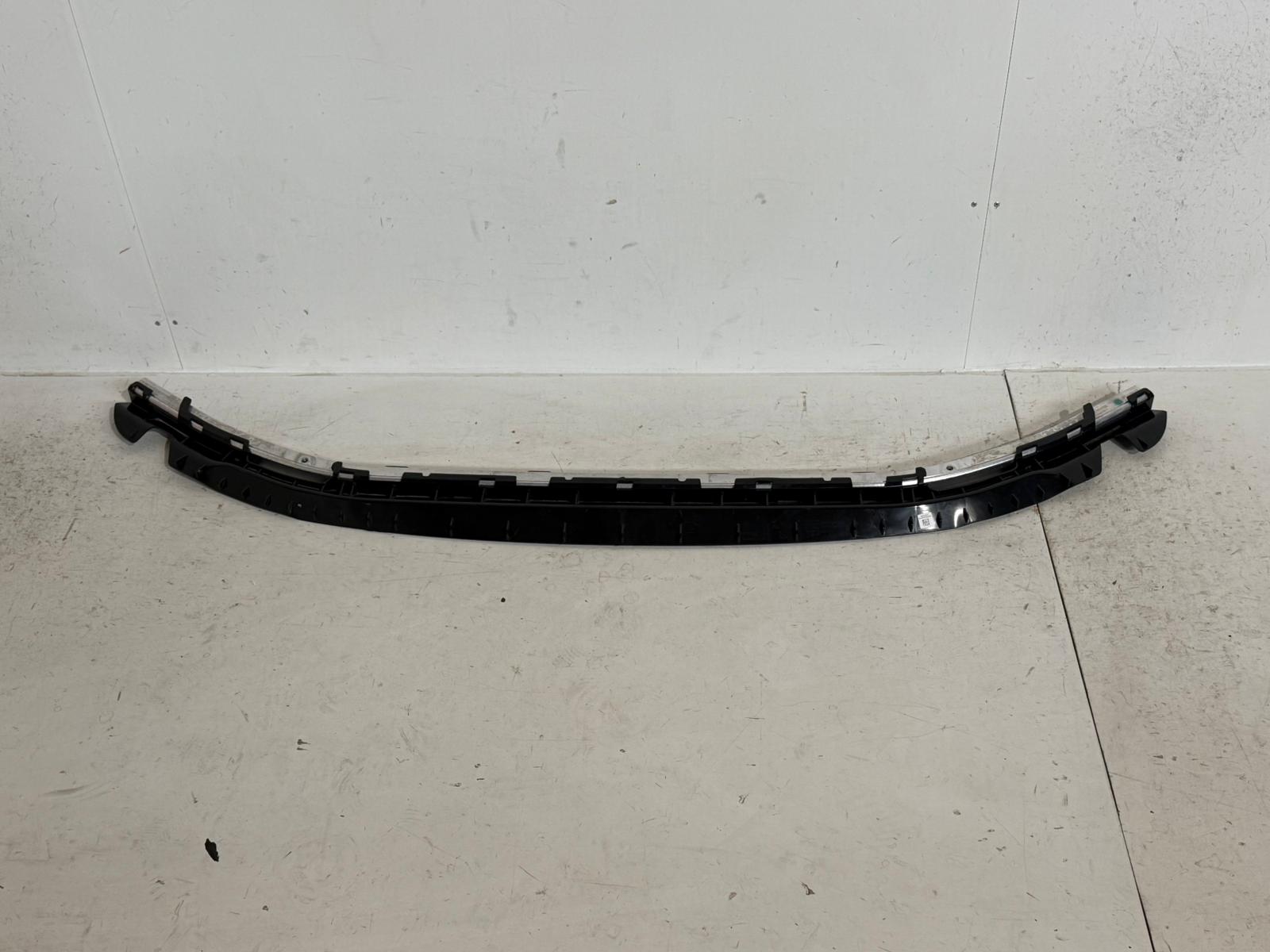 Barre de pare-chocs inférieure pour BMW Série 1 F40