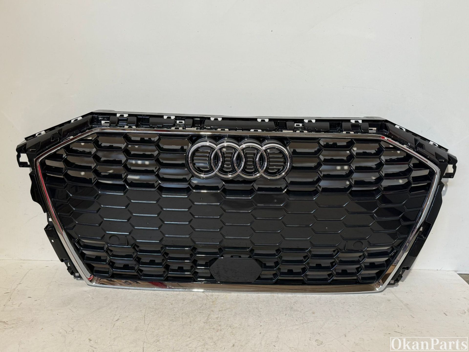 Audi A3 8Y Grille 8Y0853651A