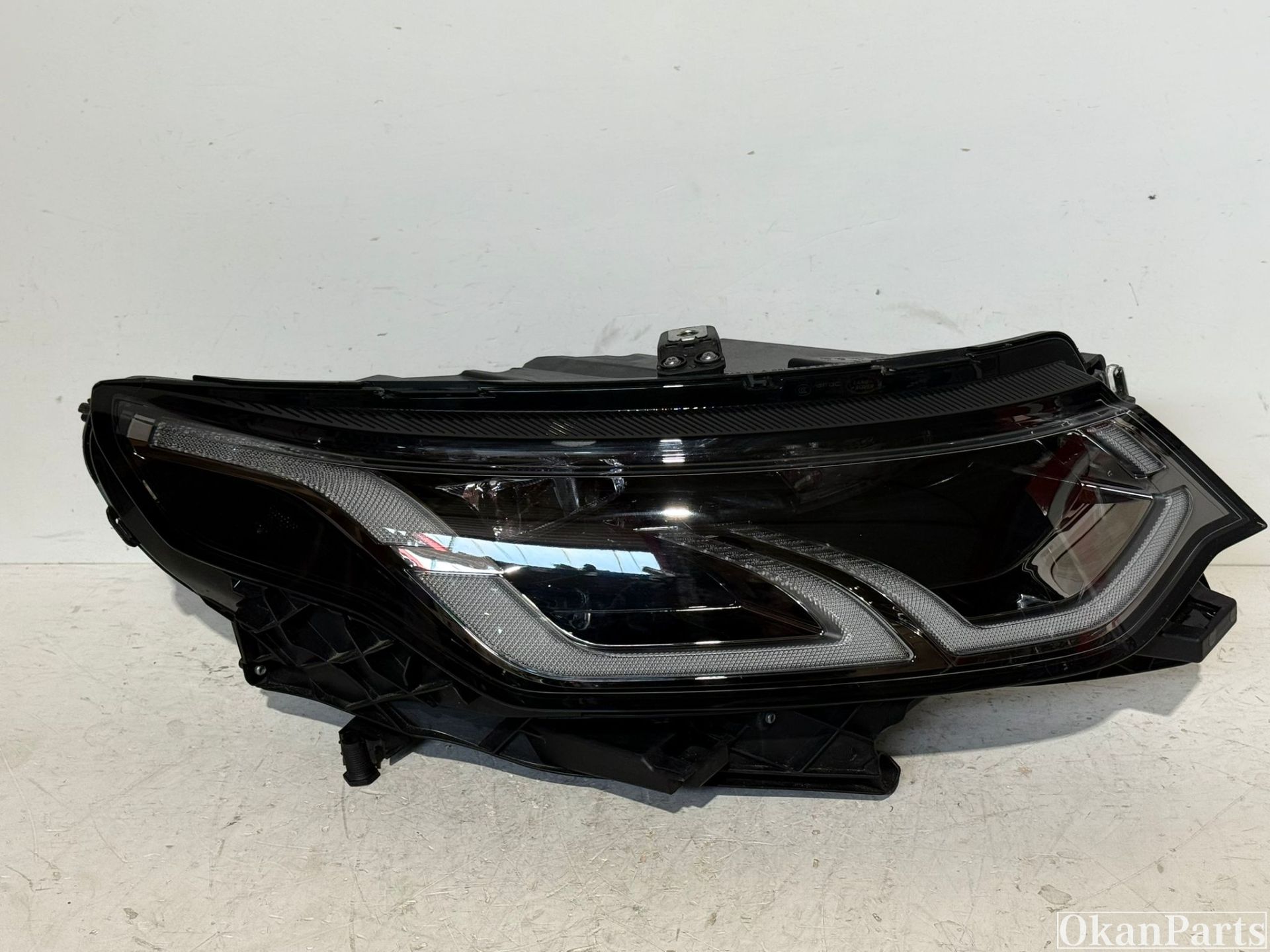 Land Rover Discovery Sport L550 Facelift LED headlight right