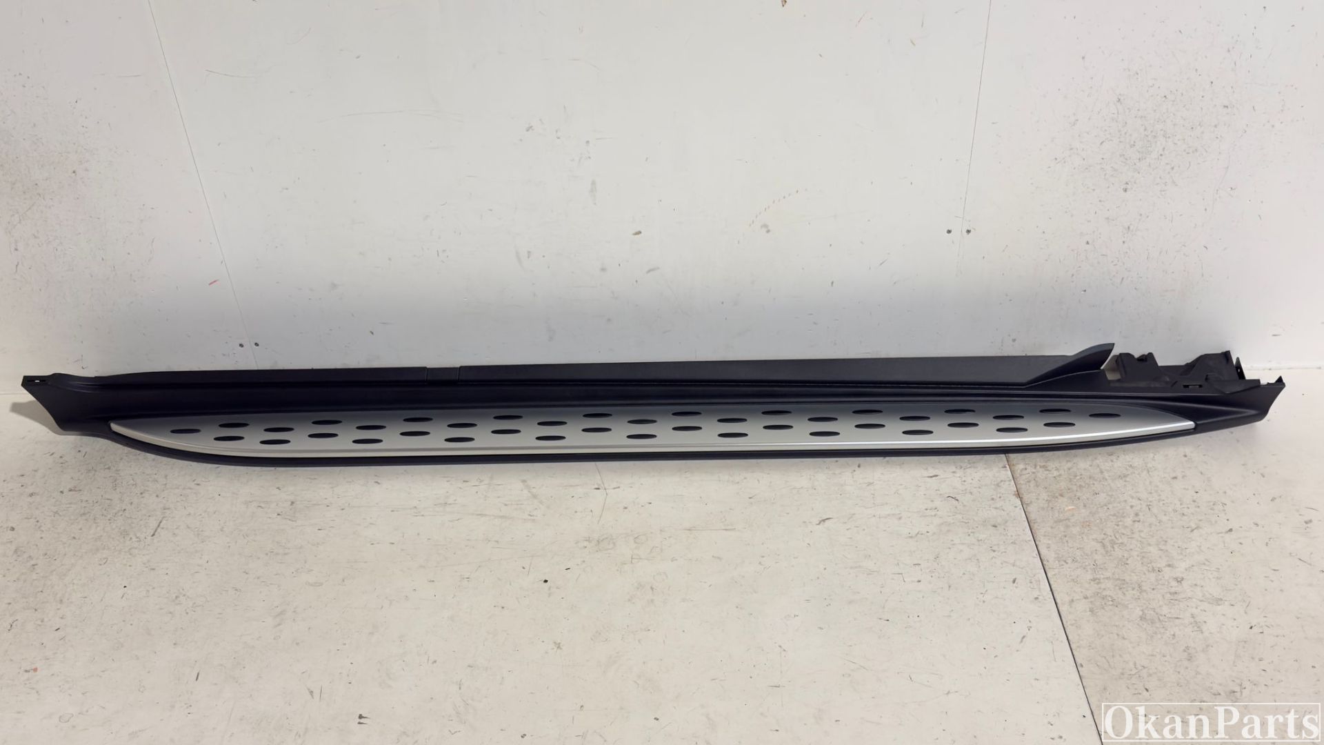 Marchepied latéral droit Mercedes-Benz GLC W253 A2535200600