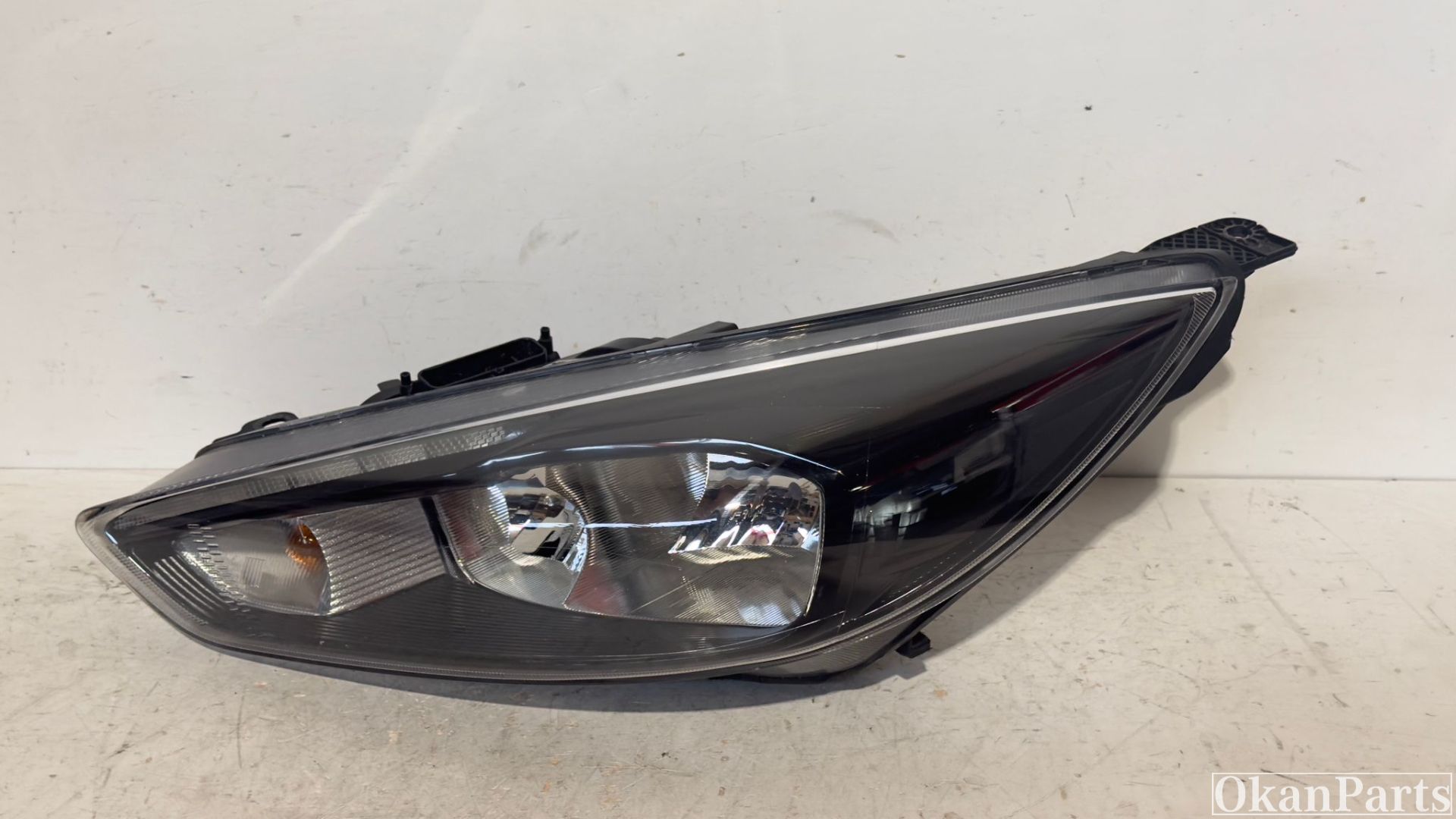 Ford Focus III linker Scheinwerfer links F1EB-13W030-AG