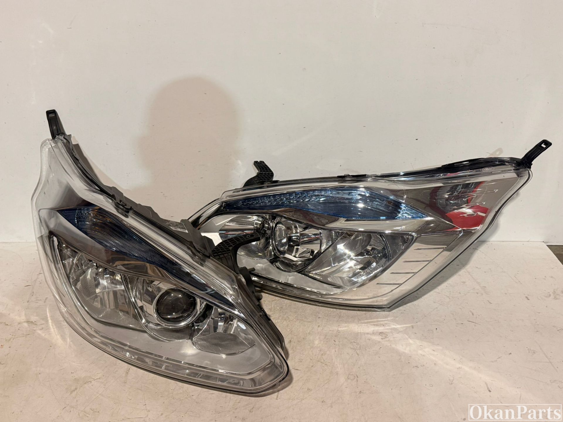 Phare gauche/droite Ford Transit Custom V362