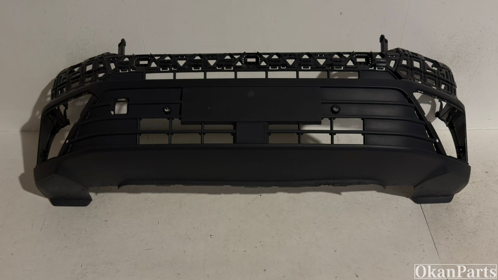 Volkswagen Crafter Voorbumper 7C0807221