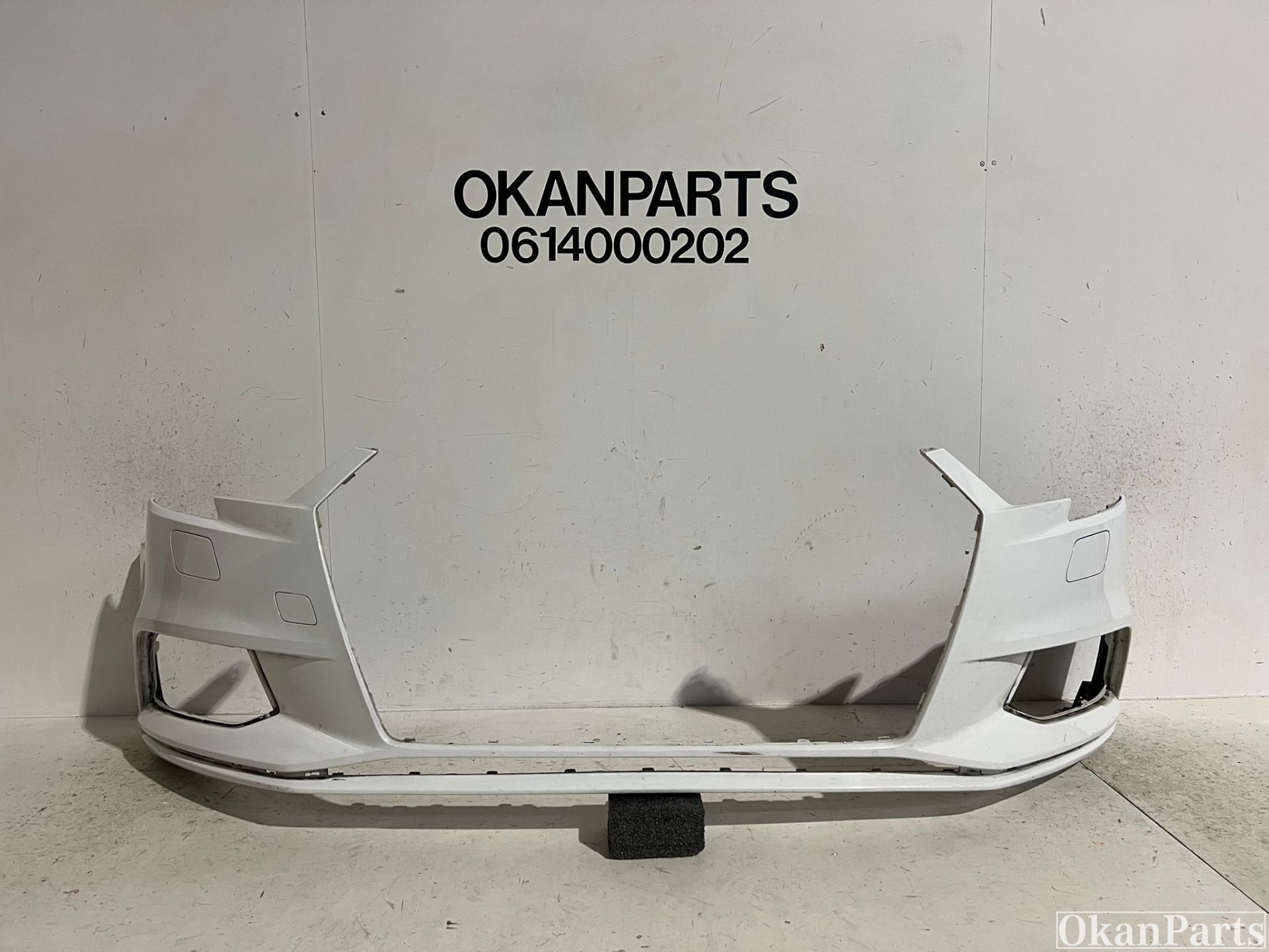Audi A3 sedan Facelift voorbumper 8V5807437P