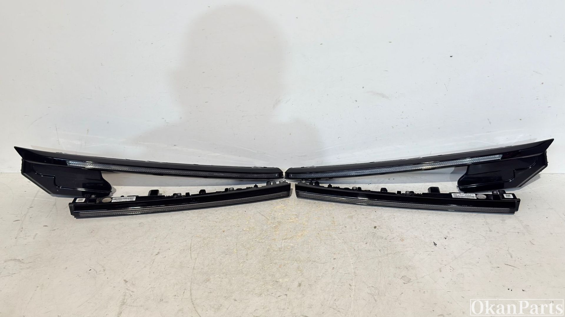 Volkswagen Touareg III LED Grille lijsten