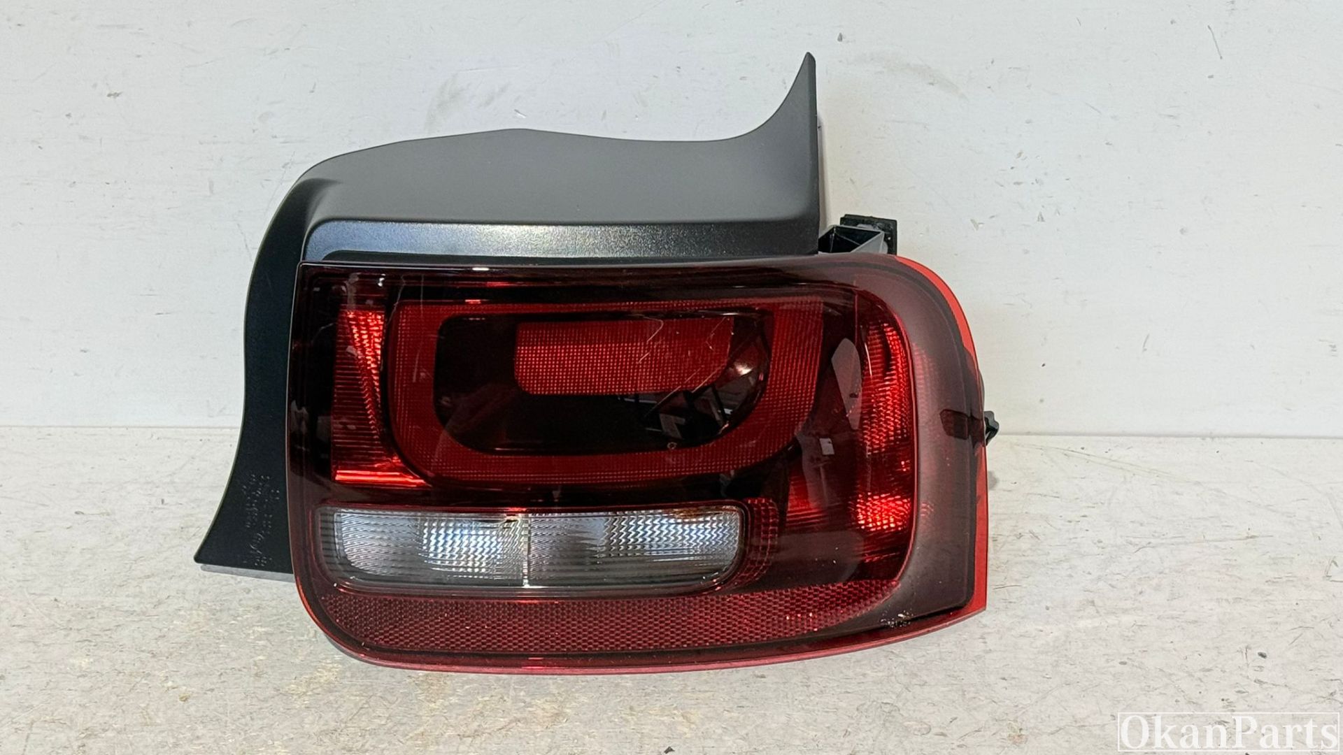 Citroen C4 Cactus  rechter achterlicht rechts 9800916080