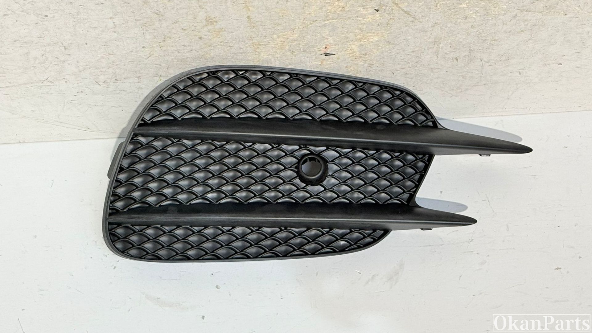 Mercedes E-klasse W213 mistlamp afdekplaat rechts 2138856800