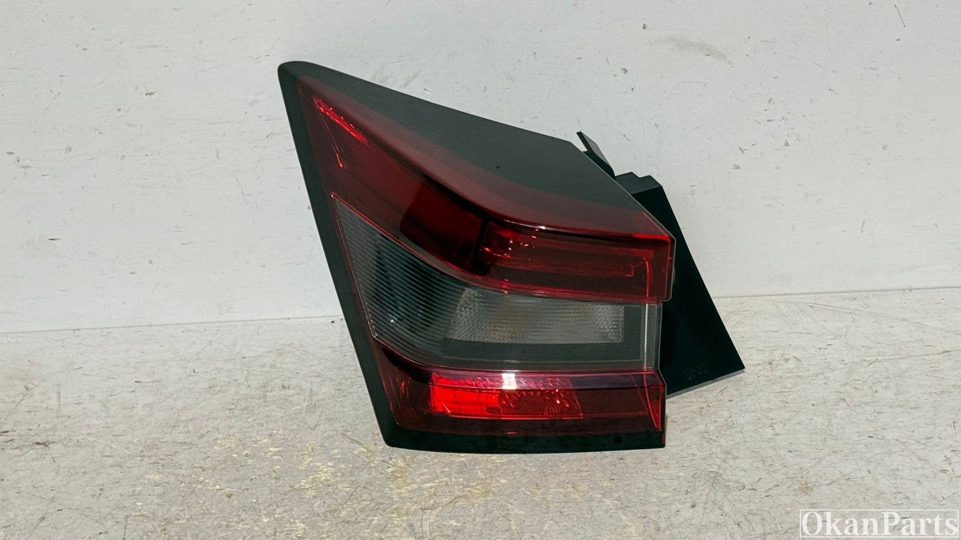 Nissan Juke (F16) linker achterlicht links 265556PA1B