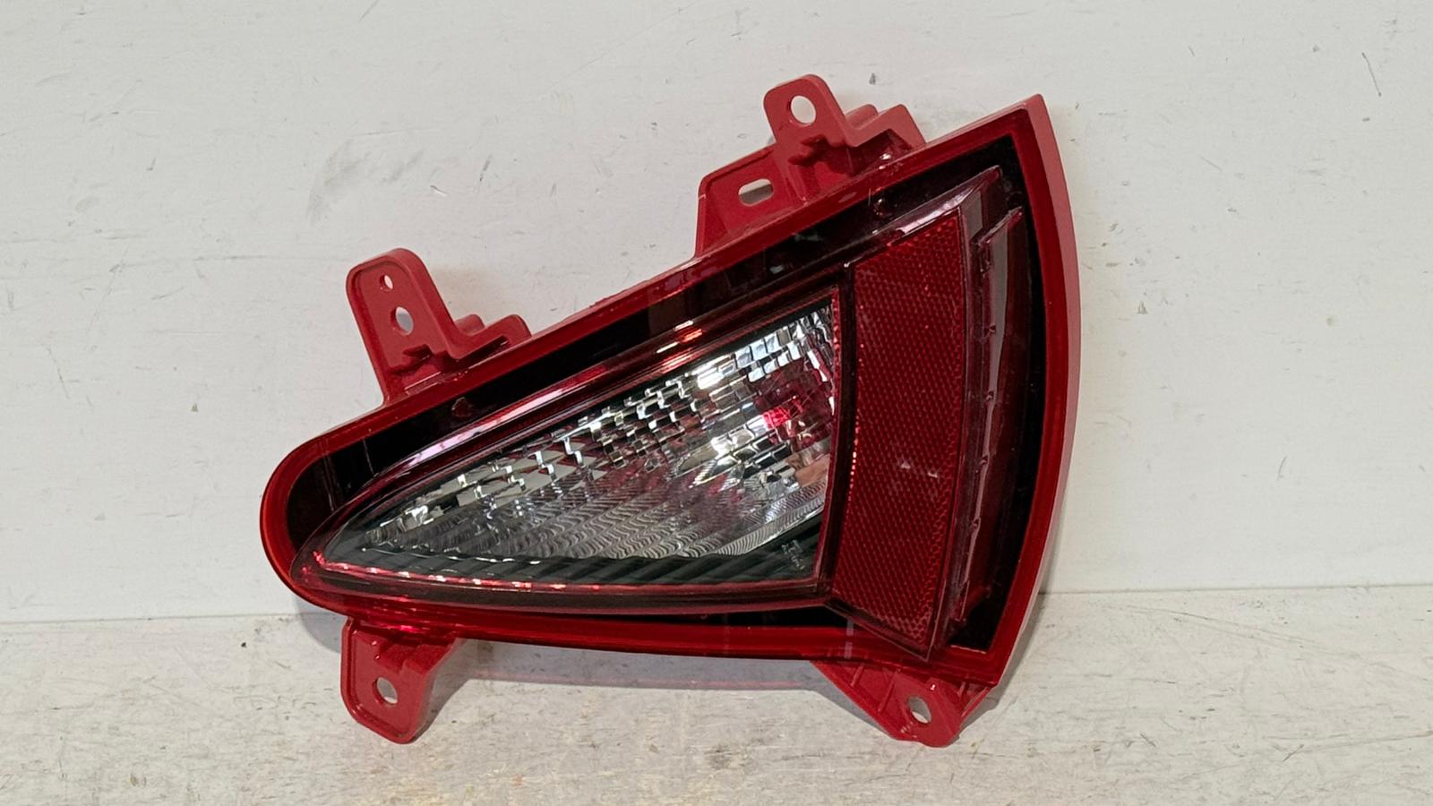 Kia Sportage V right rear fog lamp right 92406R2000