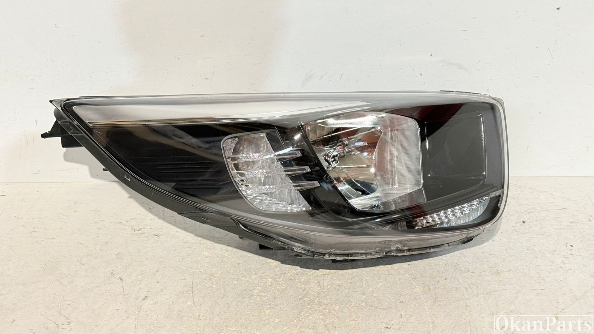 Kia Picanto (JA) rechter Scheinwerfer rechts 92102G6000