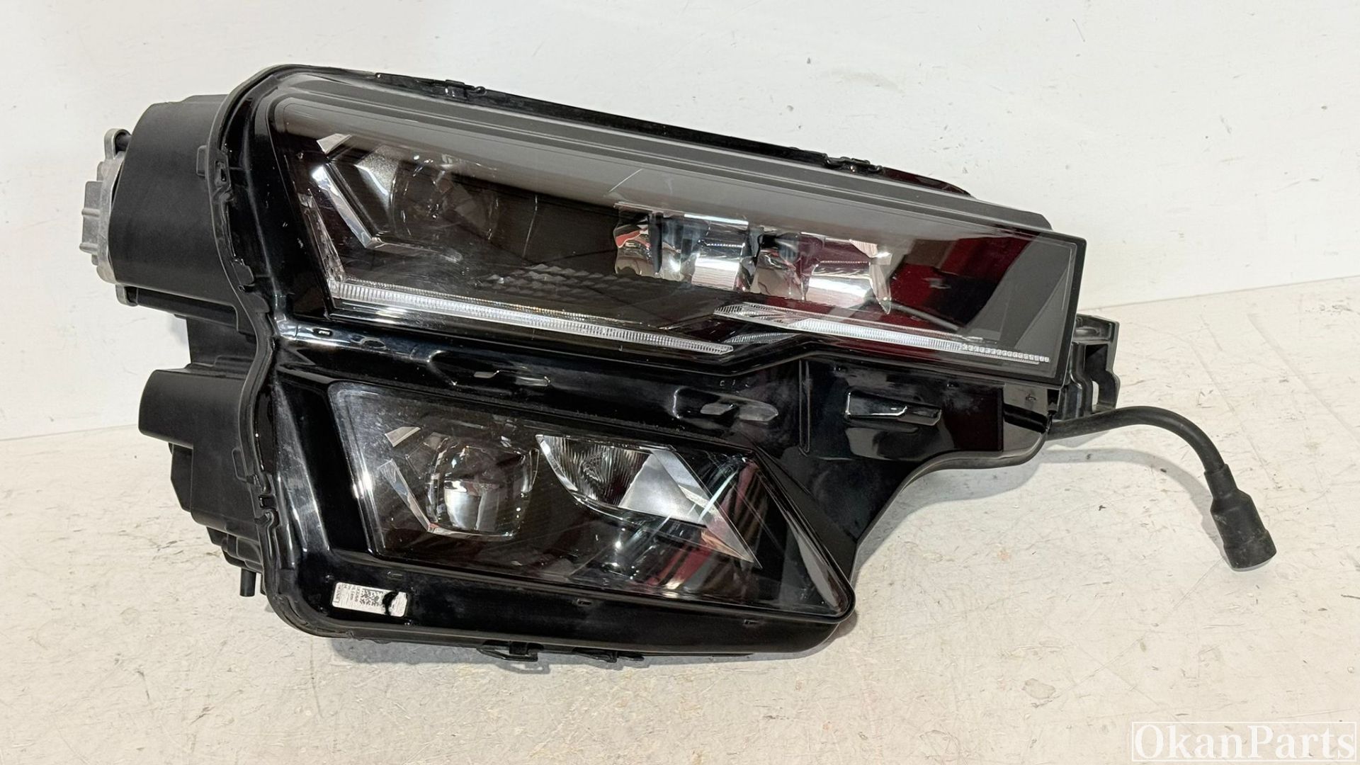 Skoda Karoq 57B LED-Scheinwerfer rechts 57B941036