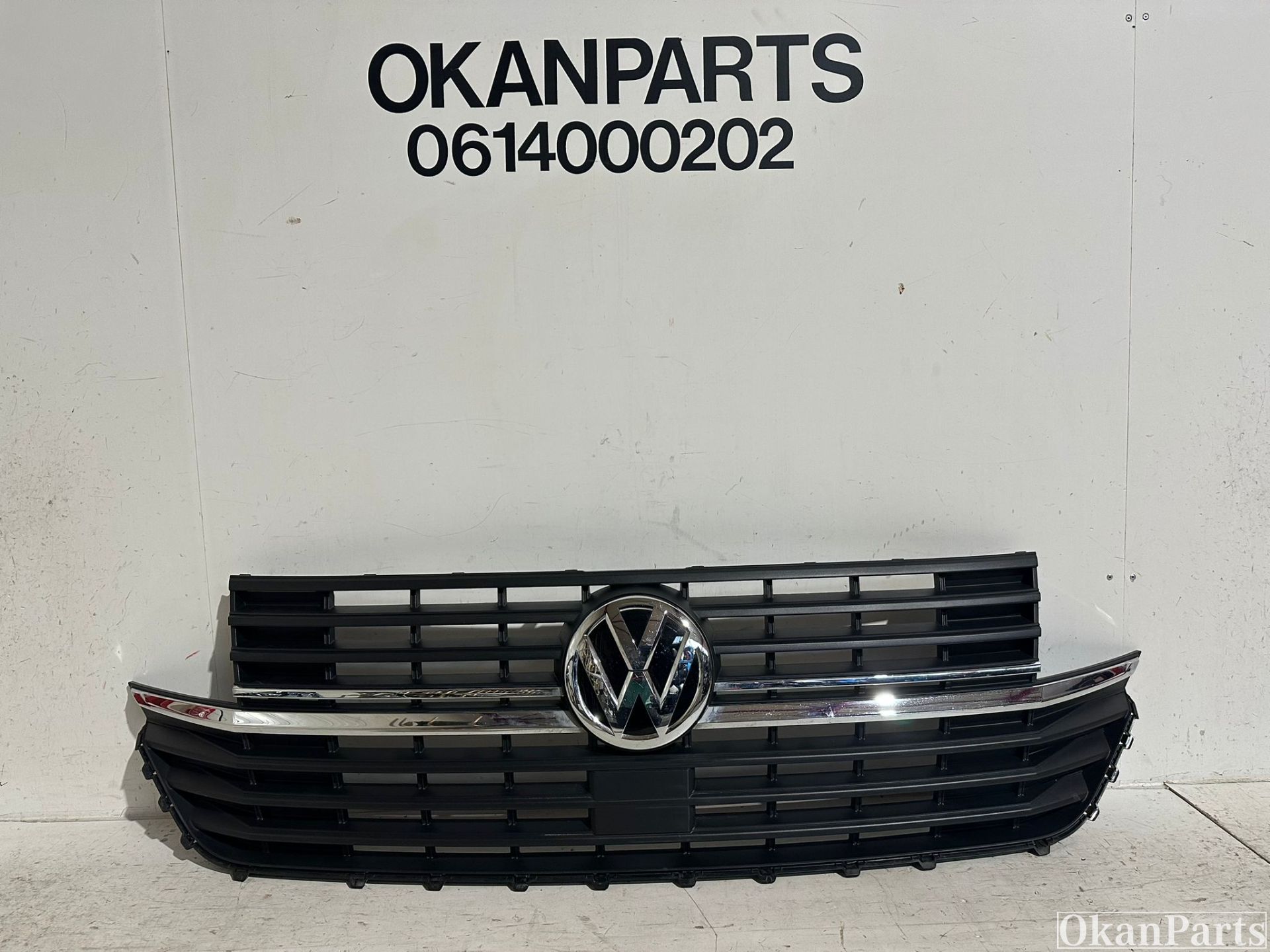 Volkswagen Transporter T6.1 Grille 7LA853653J
