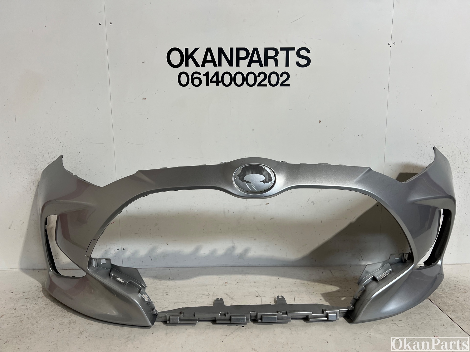 Pare-chocs avant Toyota Yaris XP210 52119-ODAOO