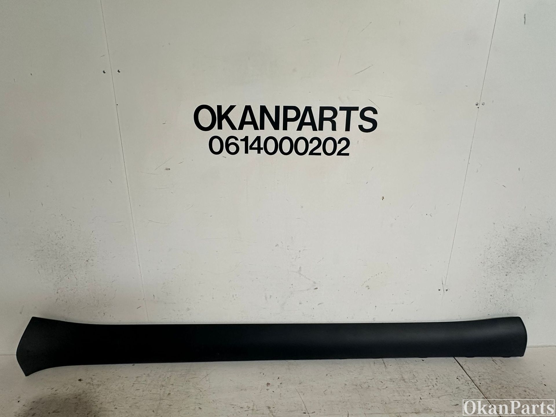 Tesla Model Y rechter sideskirt rechts