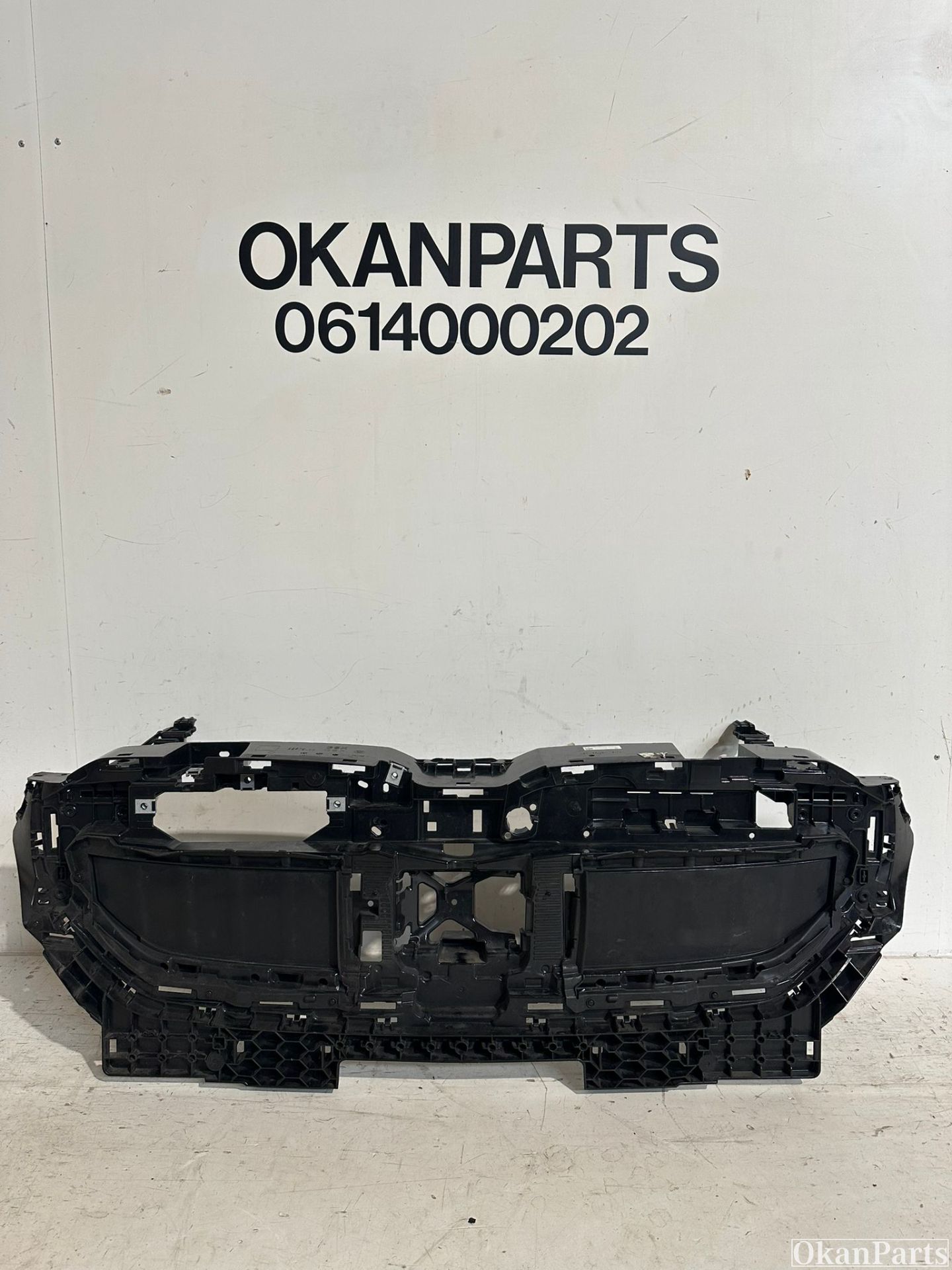 Support de calandre BMW i5 G60 5A1D079