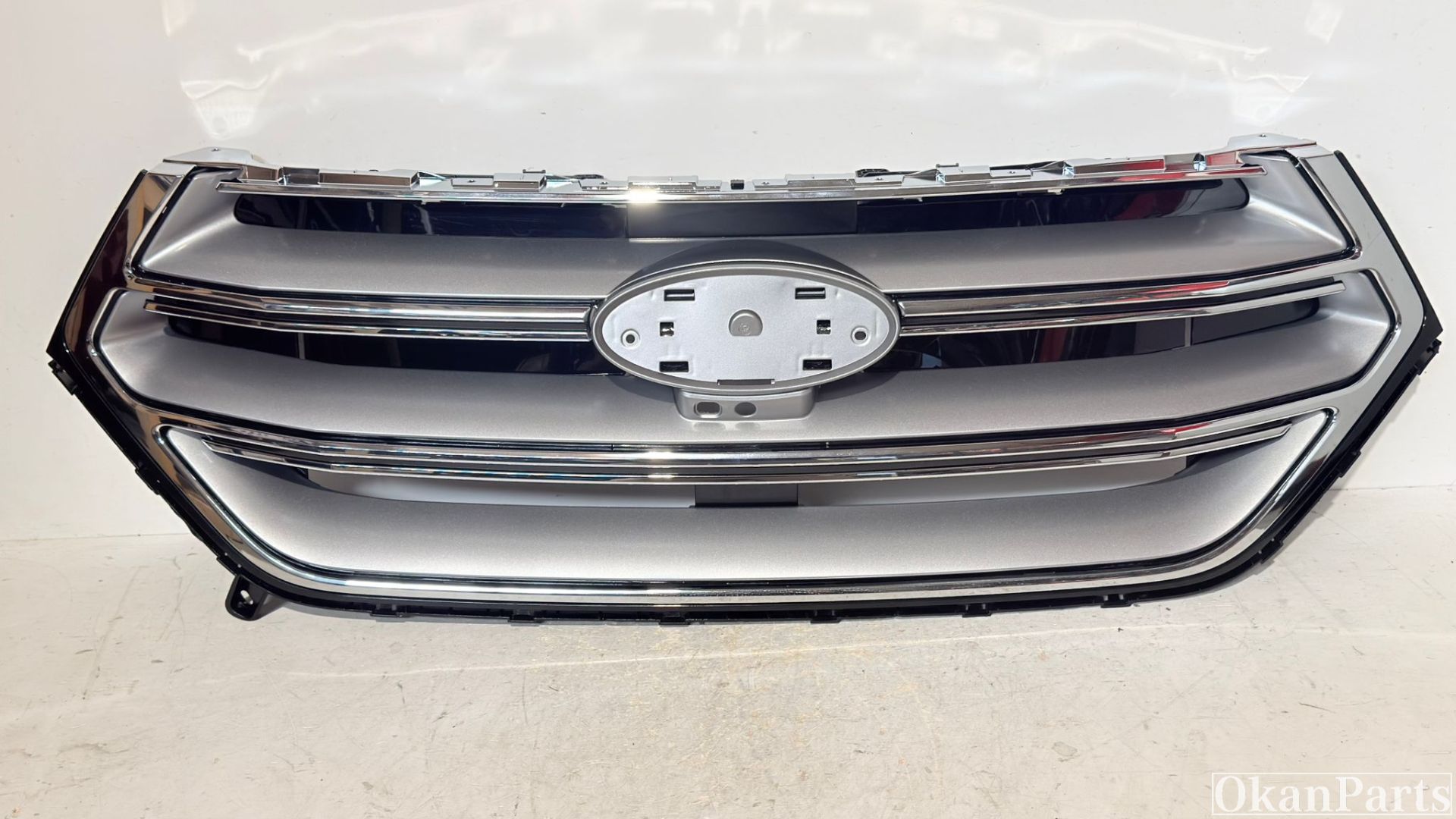 Ford Edge II Grille FT4B-8200-A