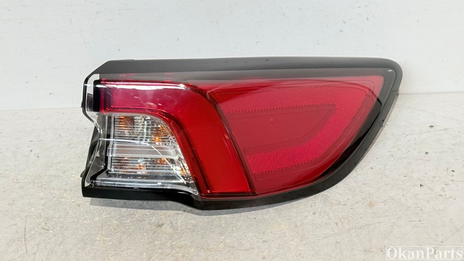 Ford Kuga III rechter achterlicht rechts LV4B-13404-BF