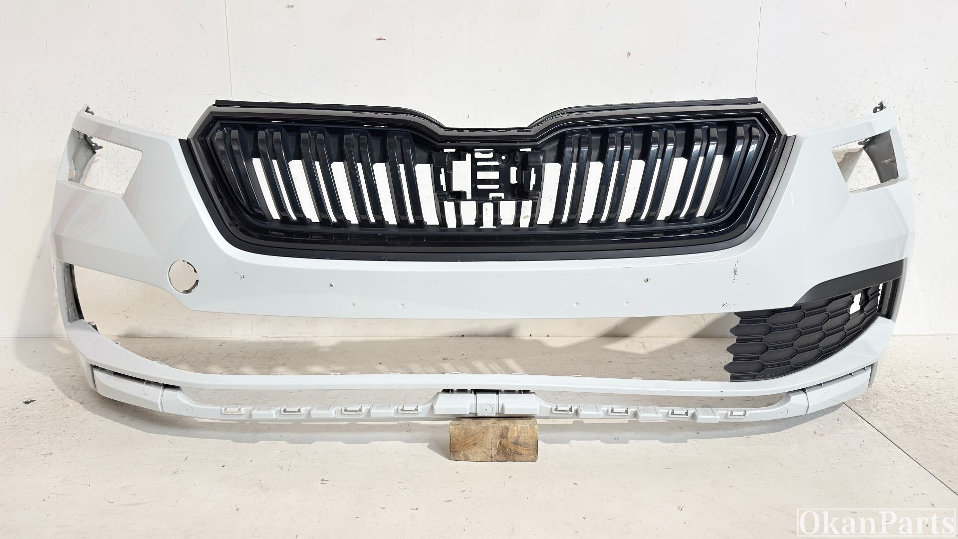 Pare-chocs avant Skoda Kamiq 658807221