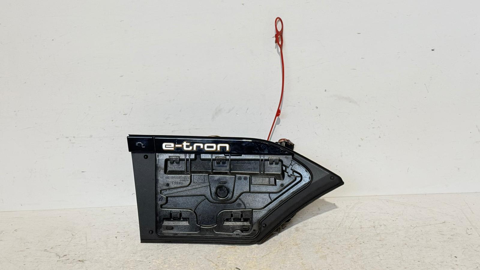 Audi e-tron 4KE elektrische laadklep 4KE810002B